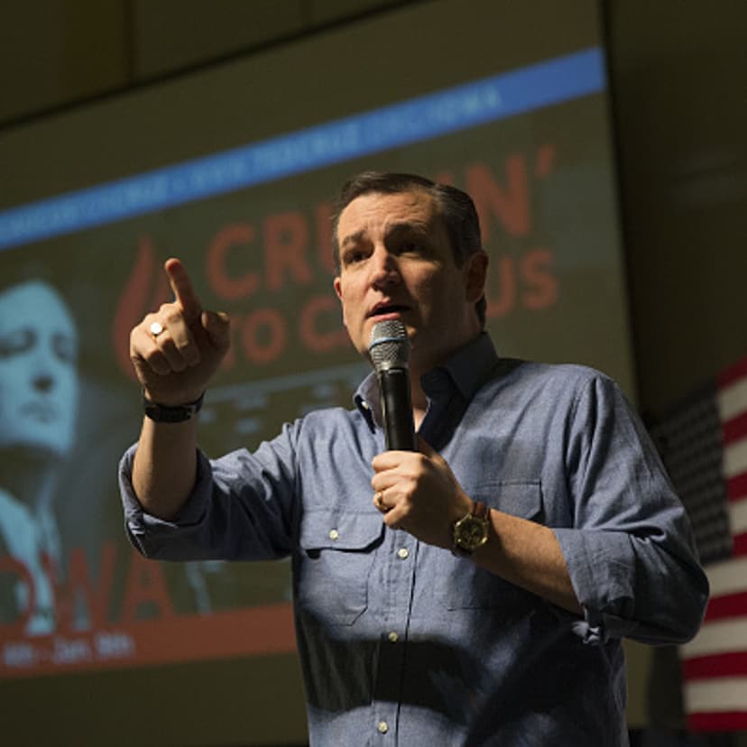 Senator Ted Cruz, a Republican from Texas and 2016 presidential candidate, speaks during a town hall meeting at Dordt College in Sioux City, Iowa, U.S., on Tuesday, Jan. 5, 2016.