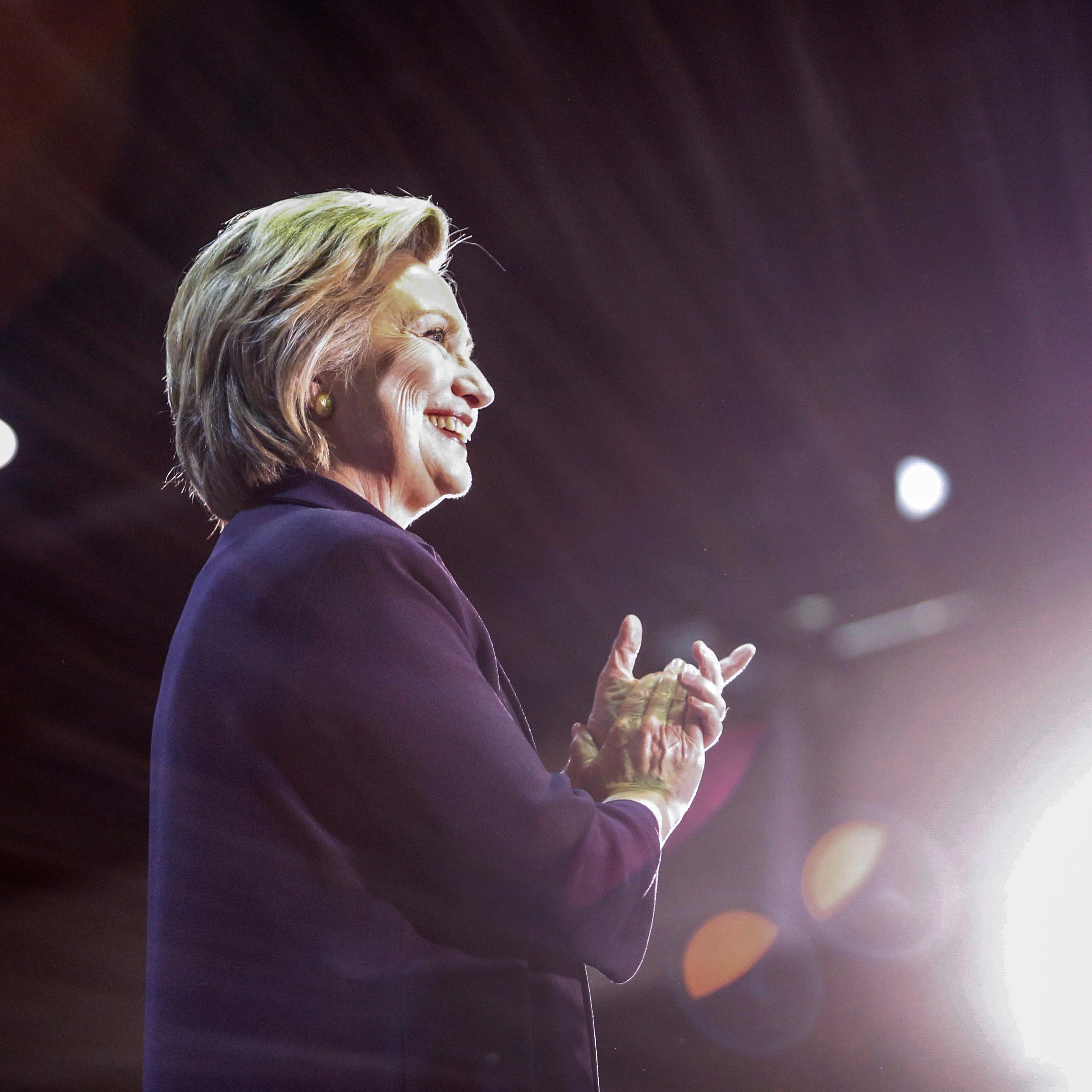 CORRECTION-US-VOTE-DEMOCRATS-CLINTON