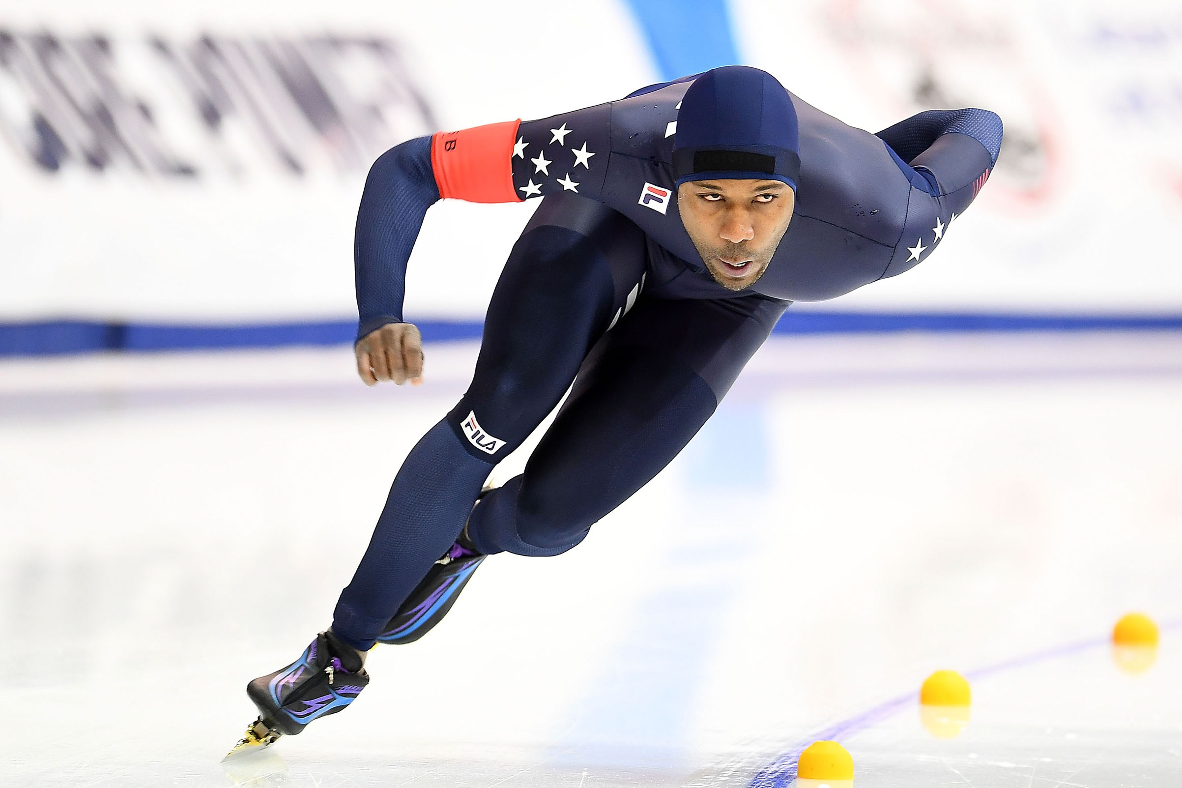 Shani Davis competes in the Men's 1500 meter event