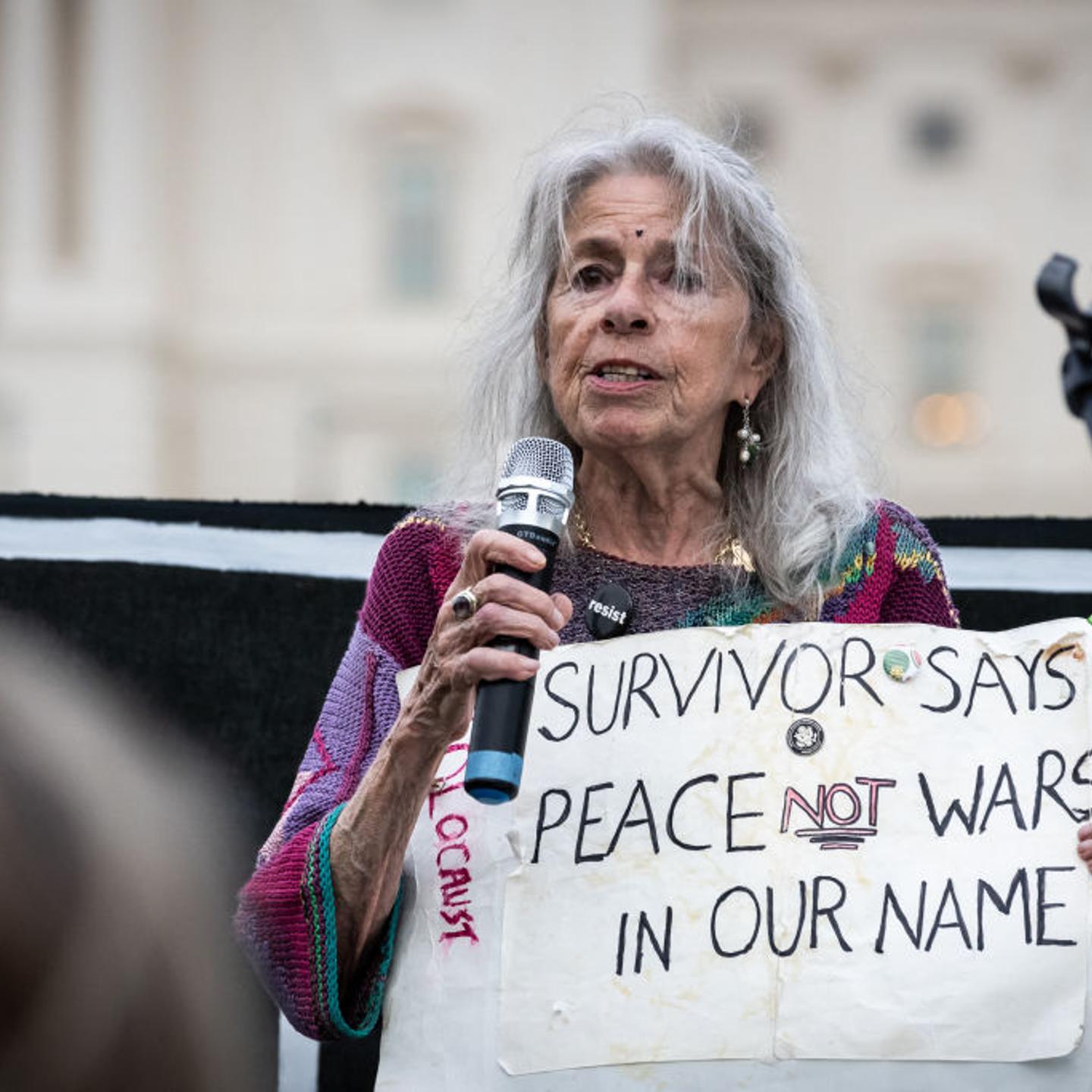 Psssover-Seder-for-freedom-on-the-U.S.-Capitol-lawn