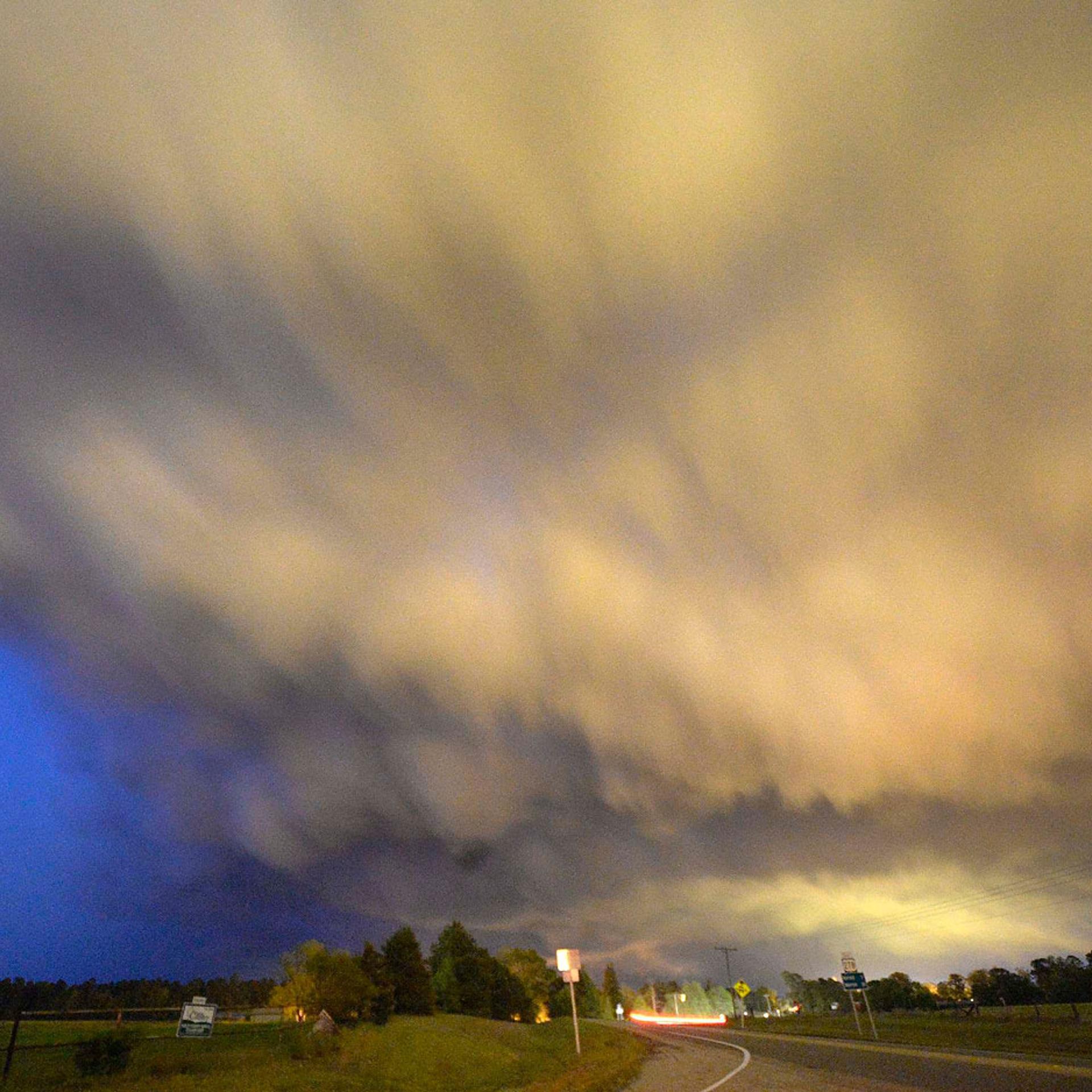 Low-level thunderstorm supercell passes over the area of Hampton