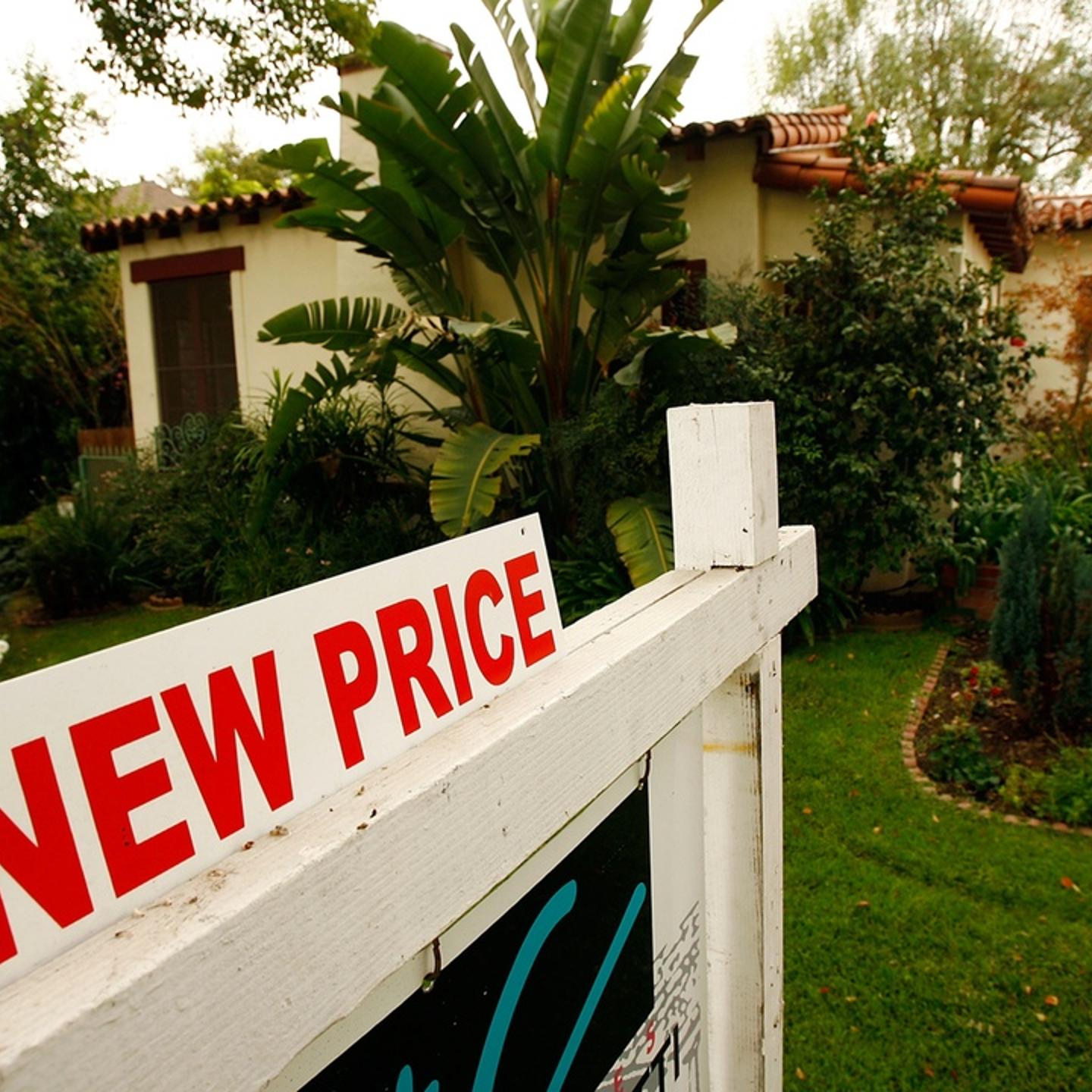 S&P Index Reports Record Drop In U.S. Home Prices