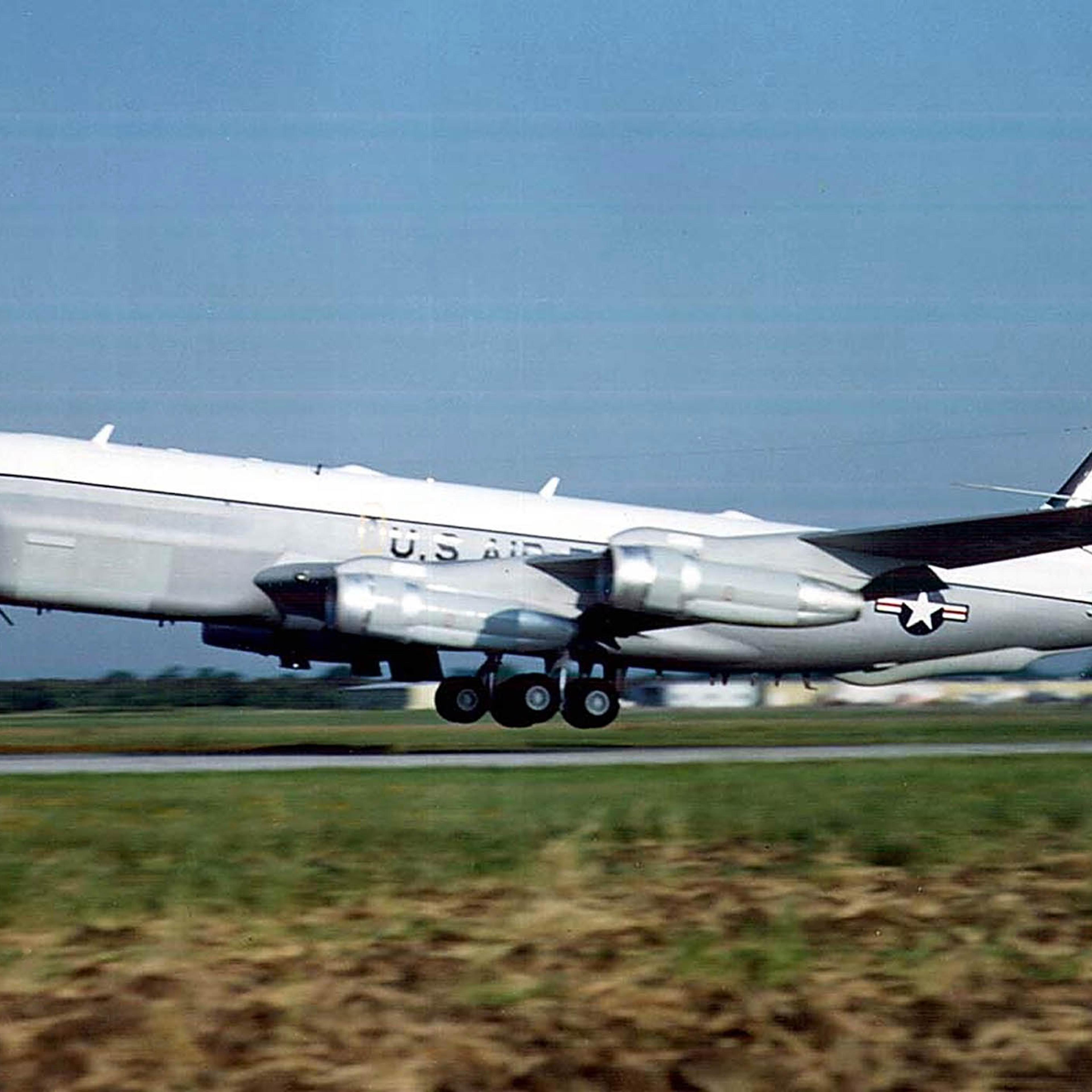U.S. Resumes Surveillance Flights Off China
