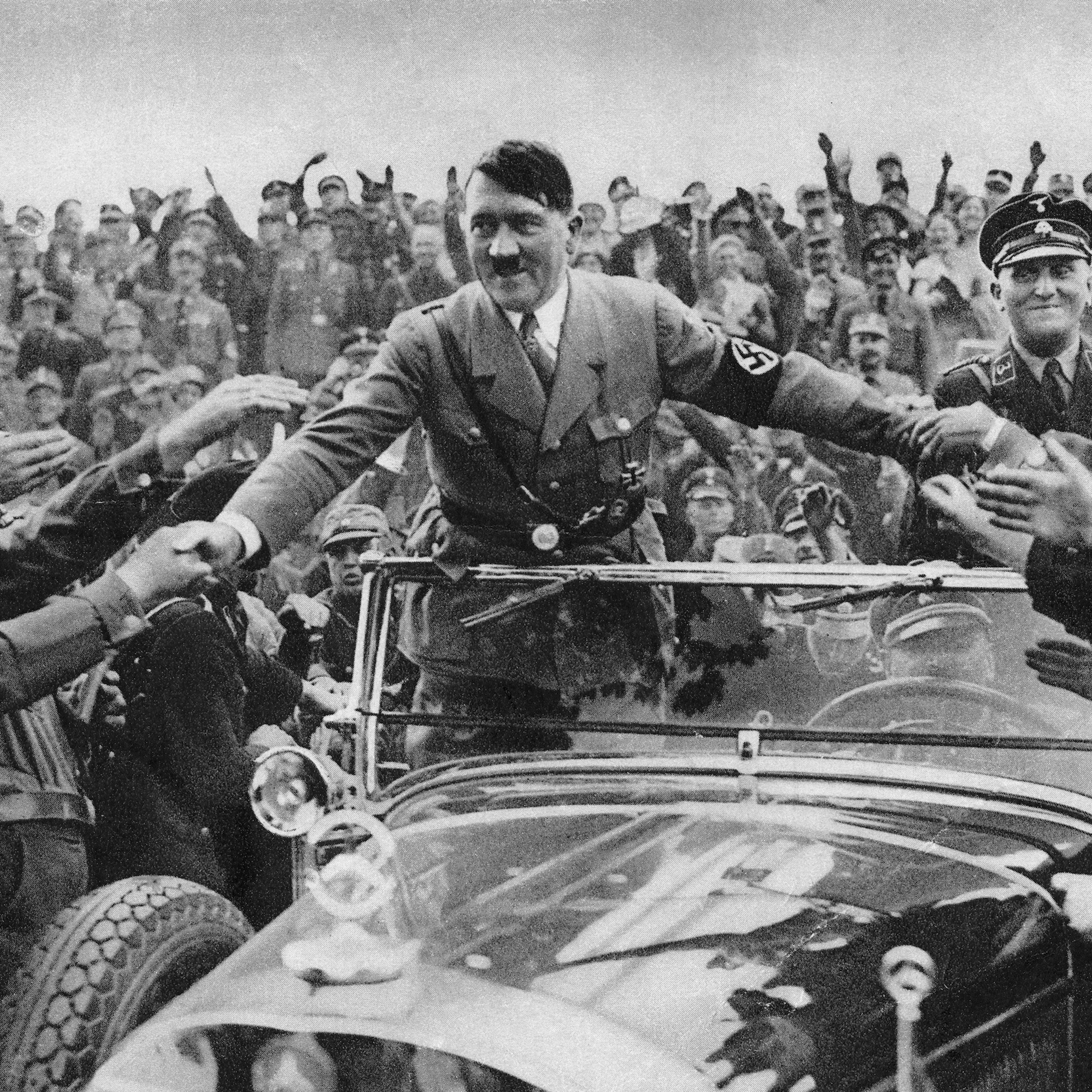 Hitler In Crowd