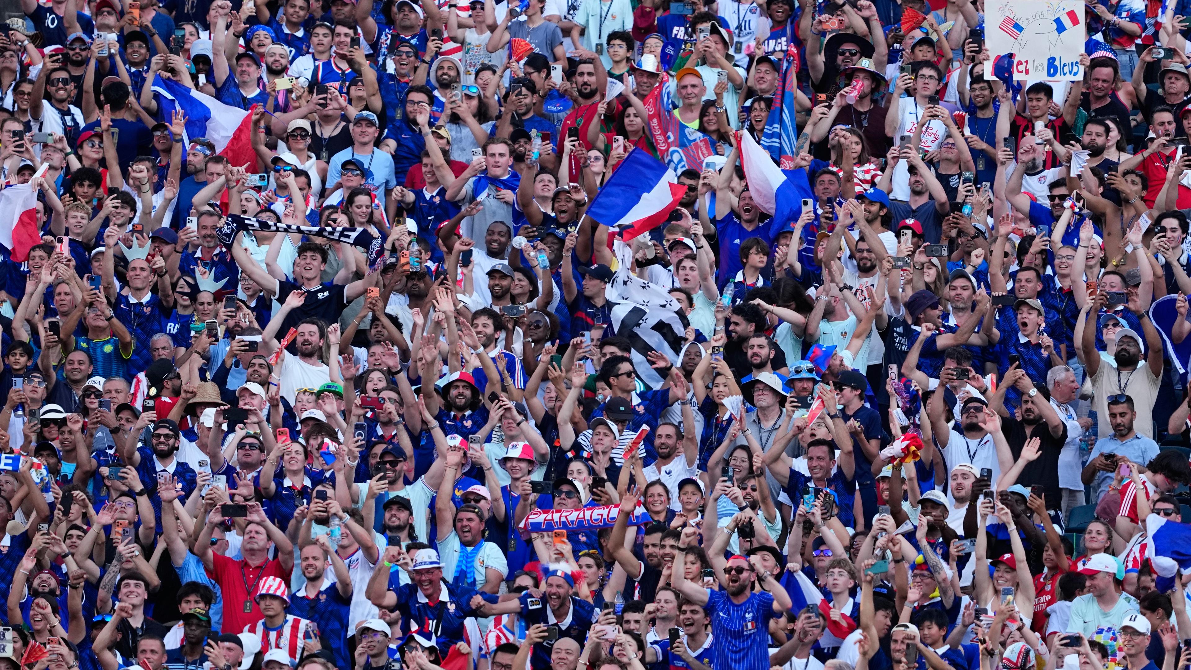France, the World Cup Favorite, Lives On—With a Little Love From Local Fans France, the World Cup Favorite, Lives On—With a Little Love From Local Fans