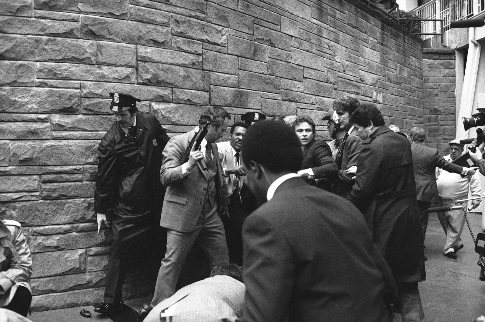 Ron Edmonds's Pulitzer Prize-winning photographs of John Hinckley's ...