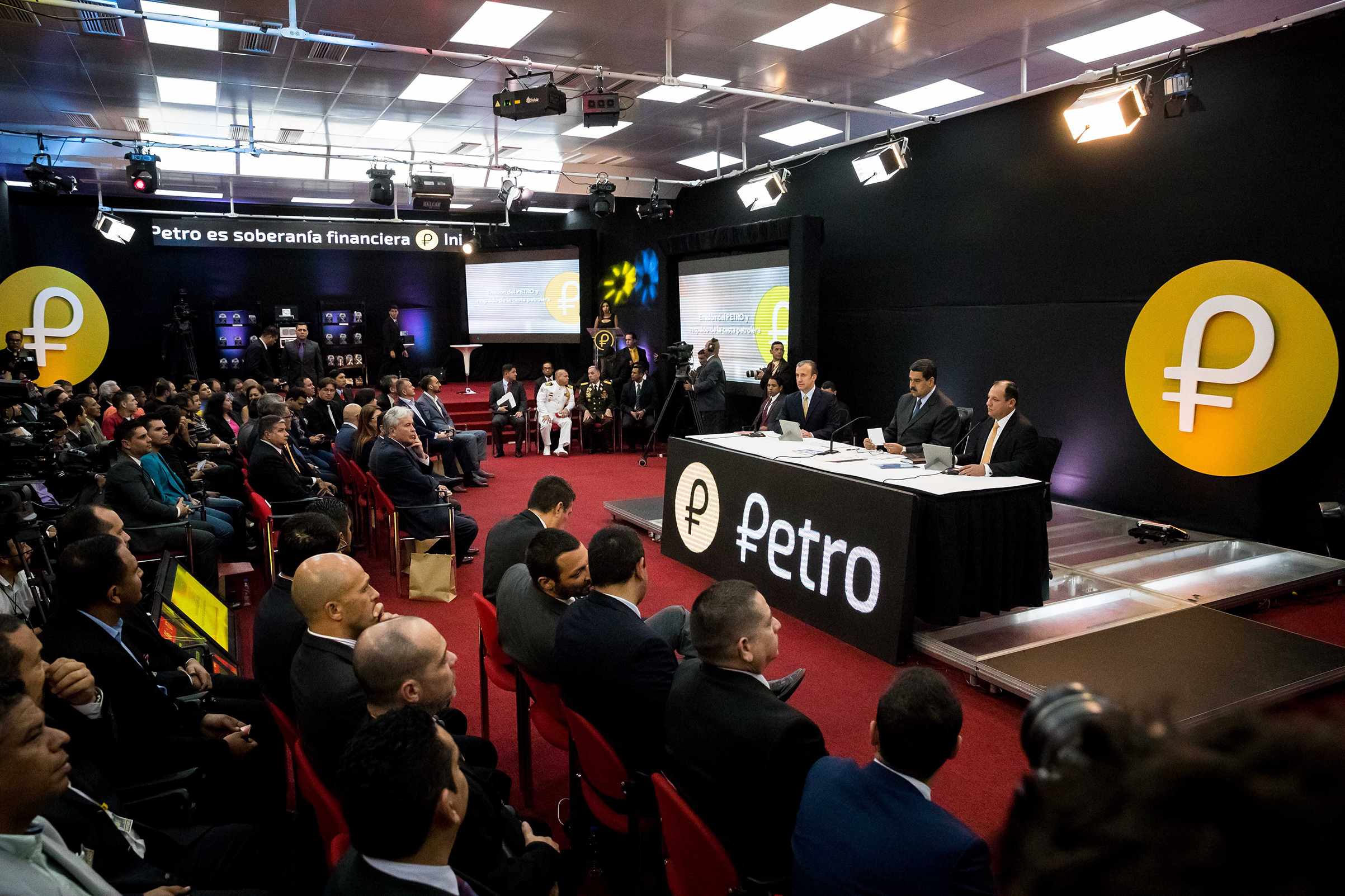nicolas-maduro-venezuela-cryptocurrency-petro