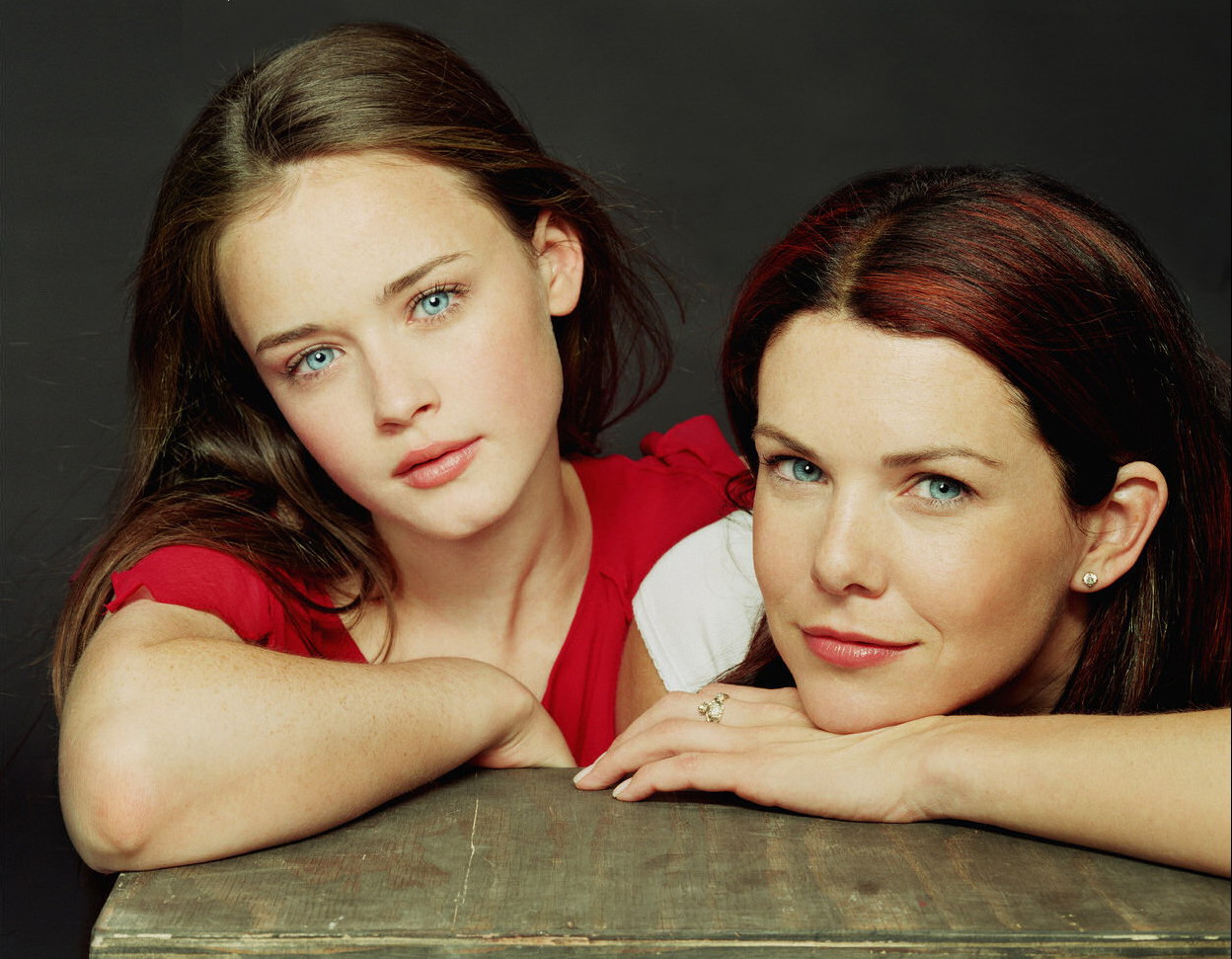 Alexis Bledel as Rory Gilmore and Lauren Graham as Lorelai Gilmore in 'Gilmore Girls.'