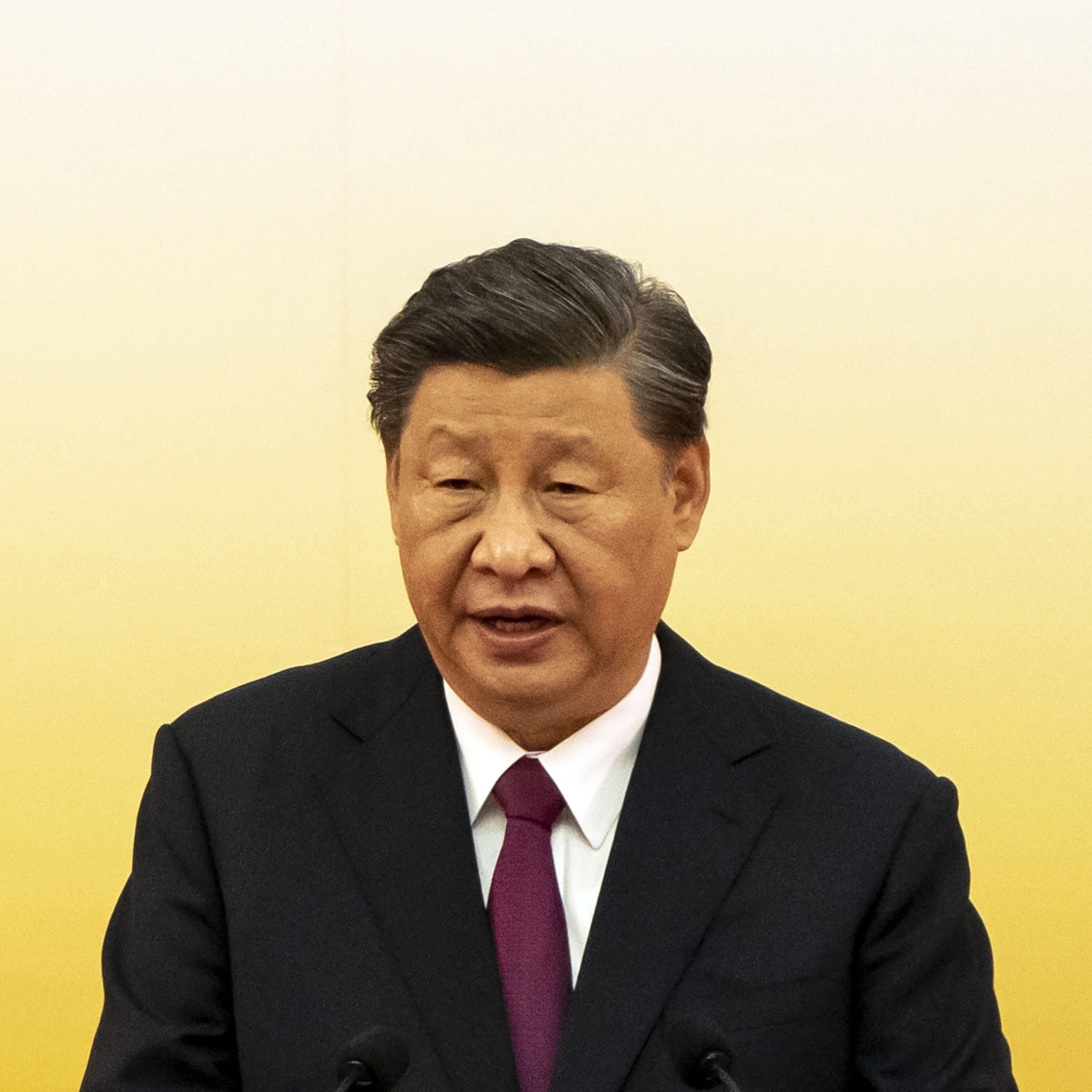 Chinas Xi Swears-In New Hong Kong Leader After Crackdown