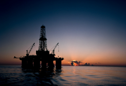 oil-rig-ocean
