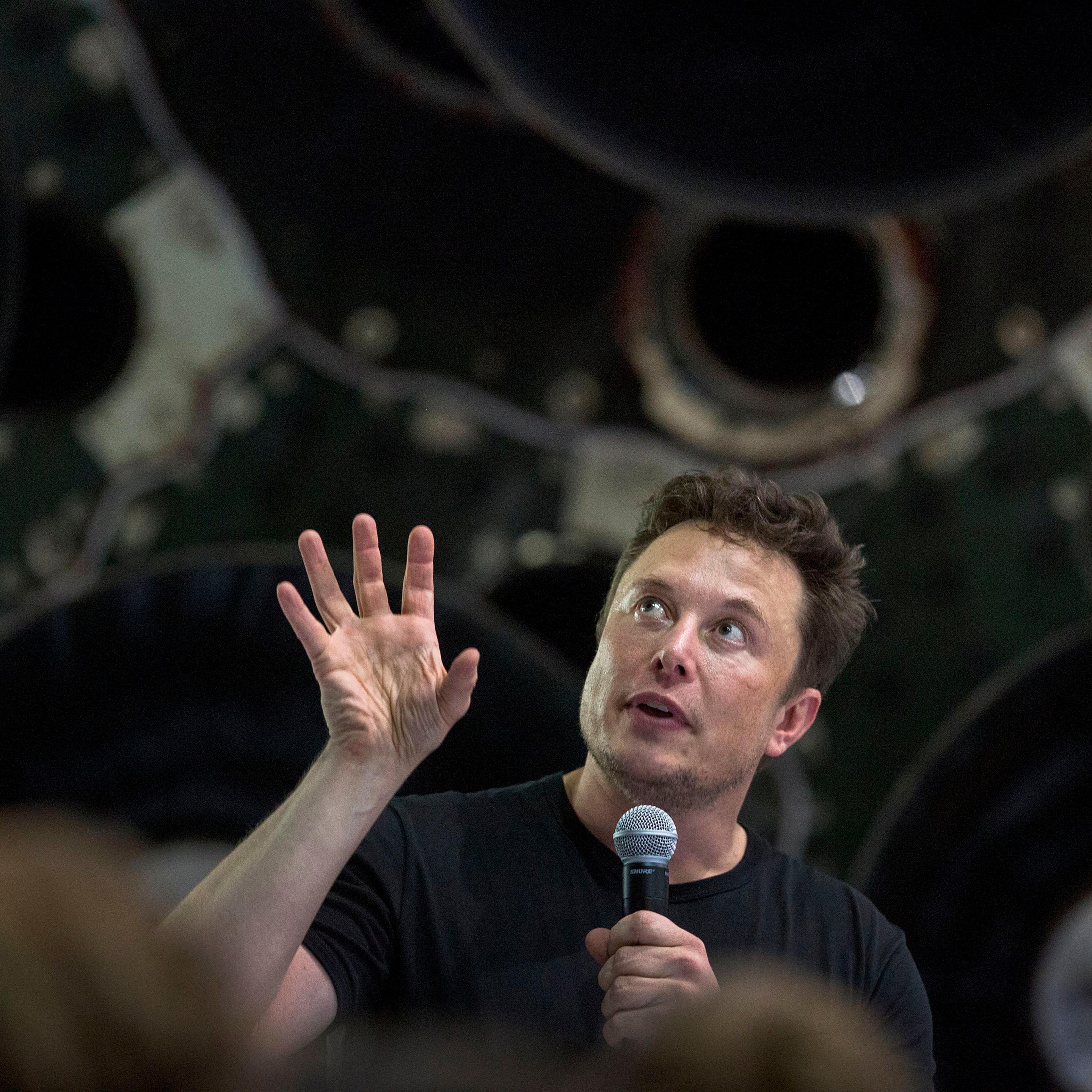 DOUNIAMAG-US-SPACE-AEROSPACE-SPACEX-MOON-JAPAN-PEOPLE