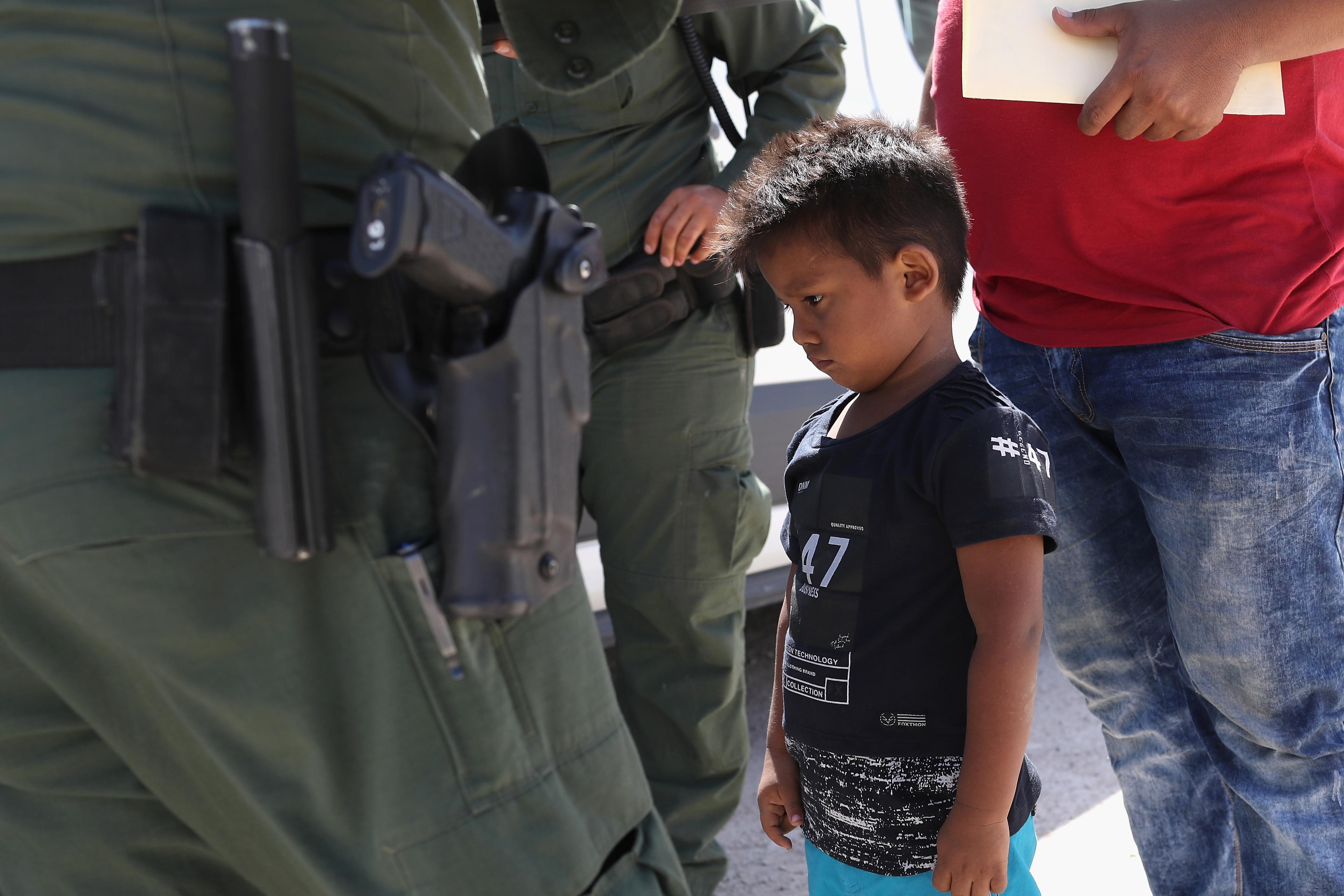 Child crying near US-Mexico border