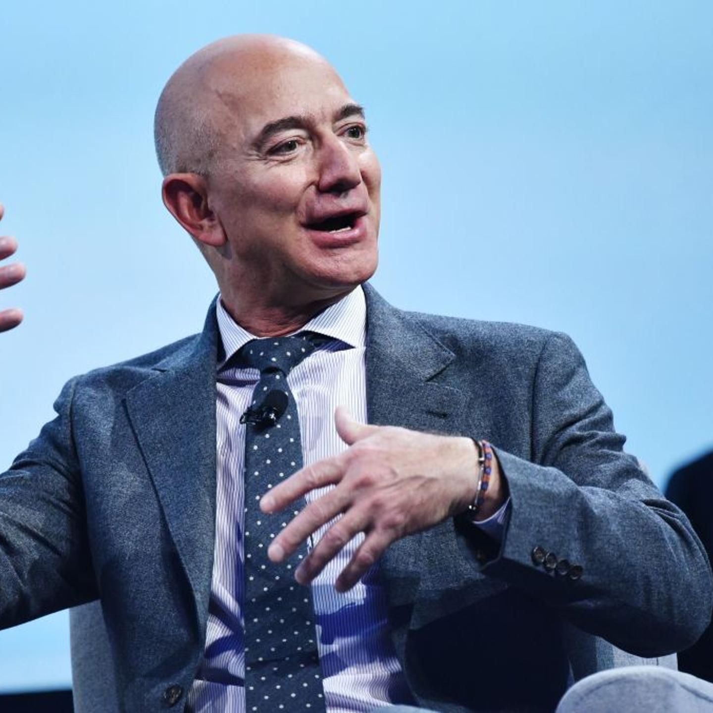 US-SPACE-AWARD-BEZOS