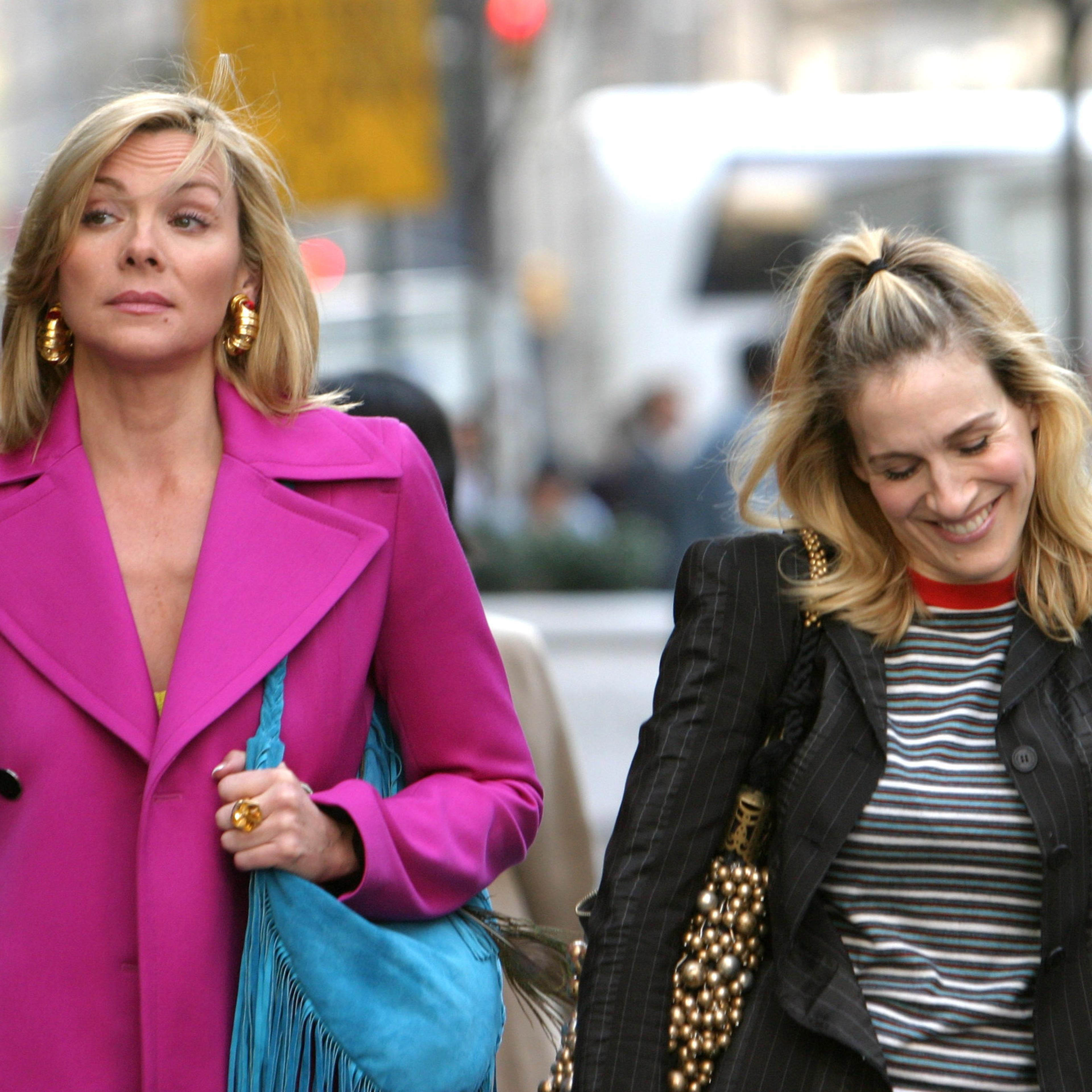 Kim Cattrall and Sarah Jessica Parker On Location For "Sex And The City"