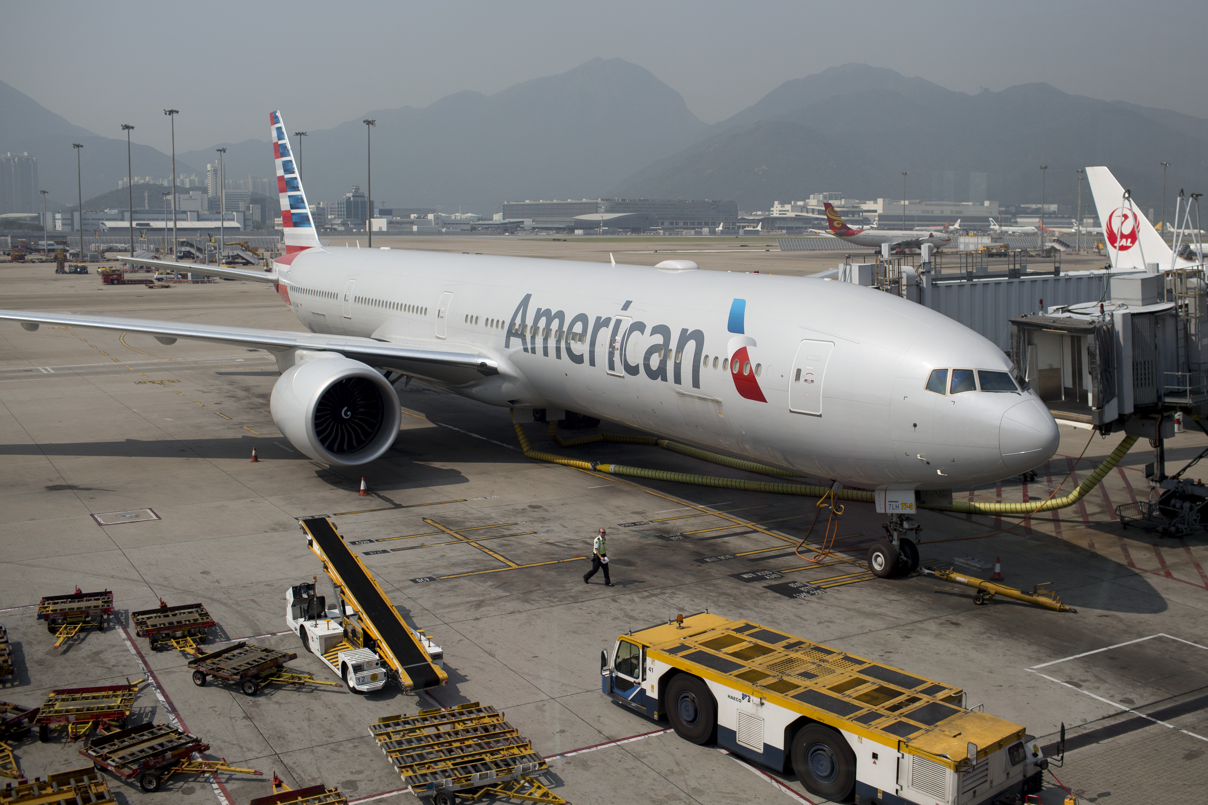 American Airlines 777 London