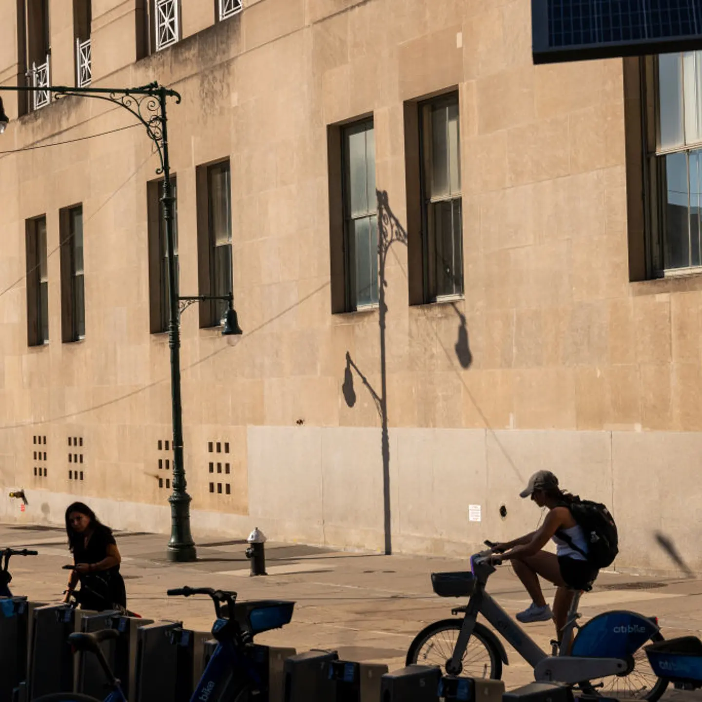 New York City Swelters Under Early September Heatwave