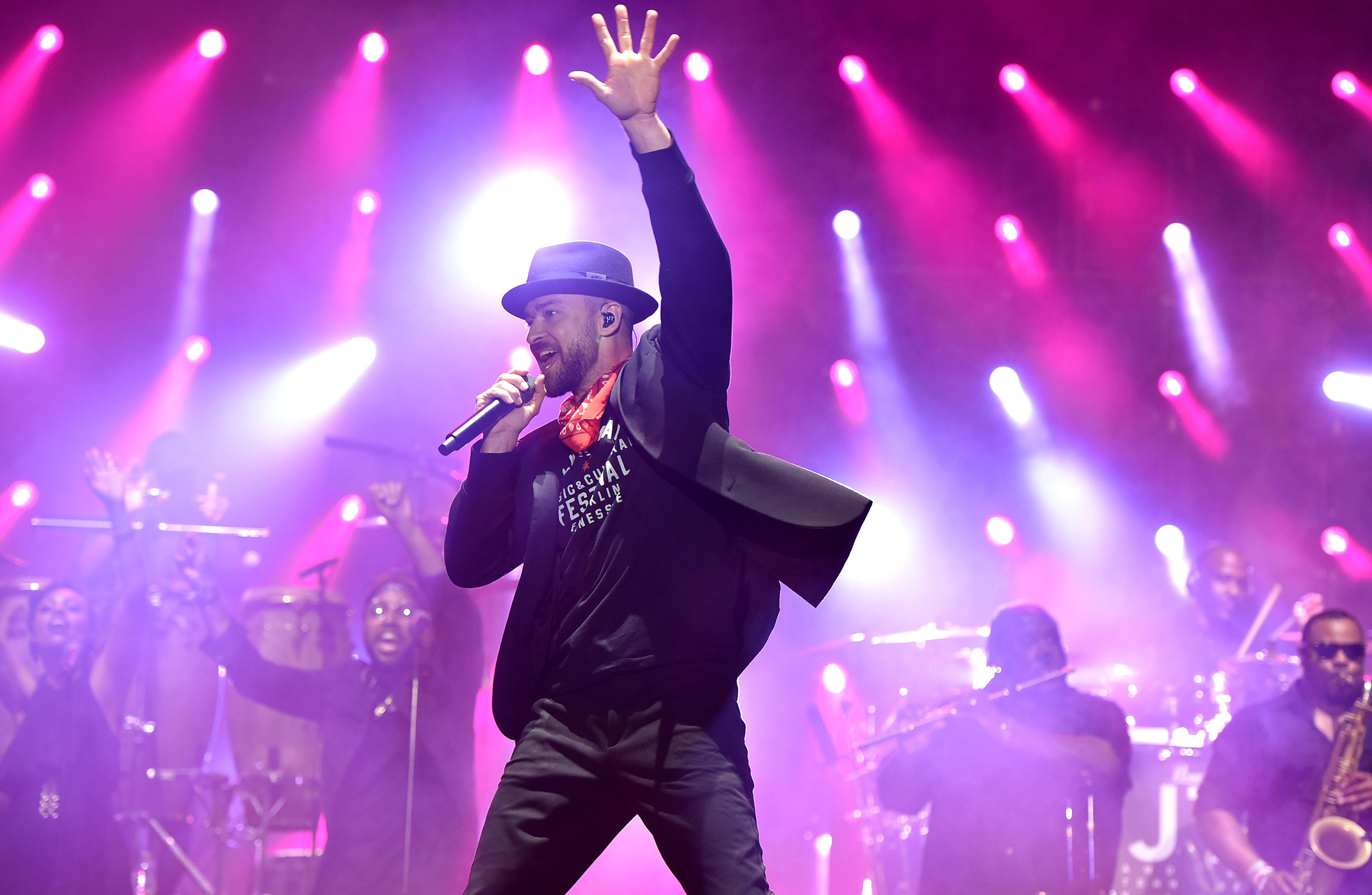 justin-timberlake-superbowl-performance