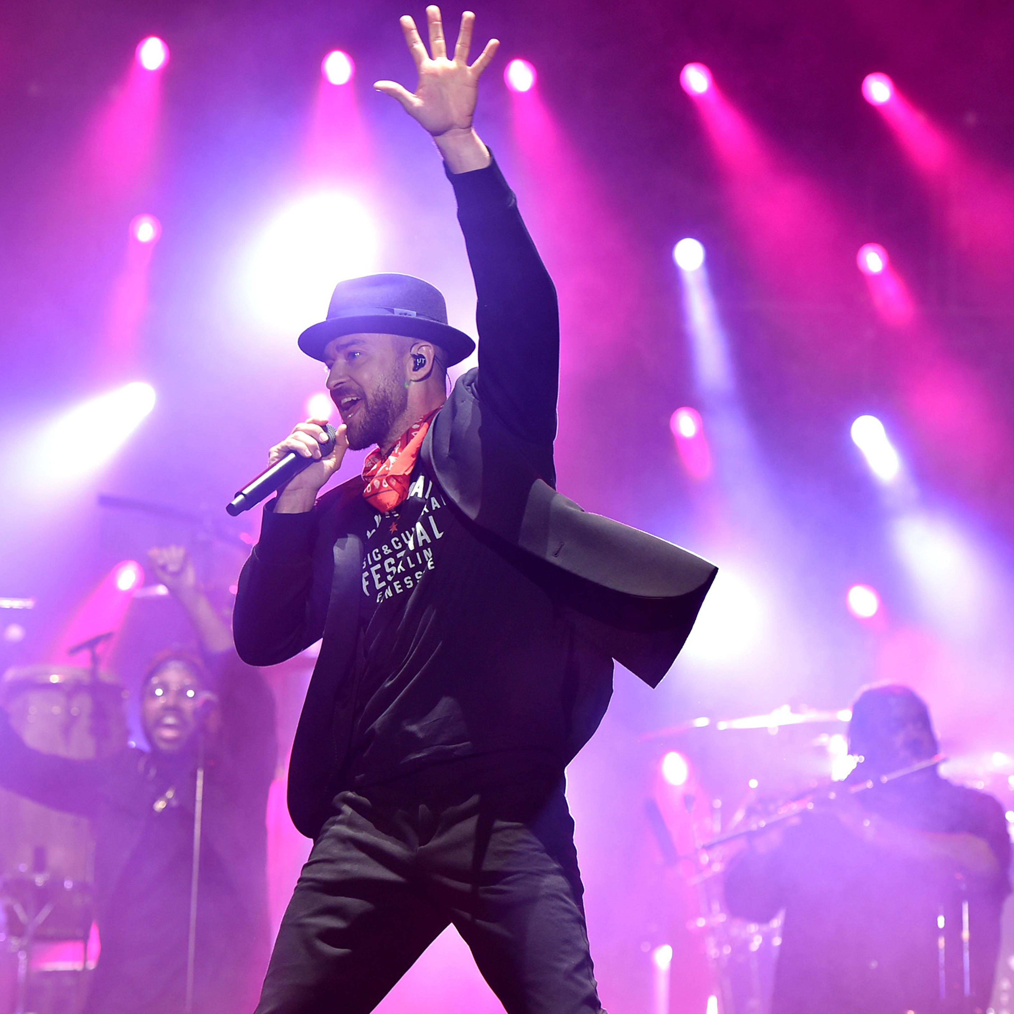 justin-timberlake-superbowl-performance