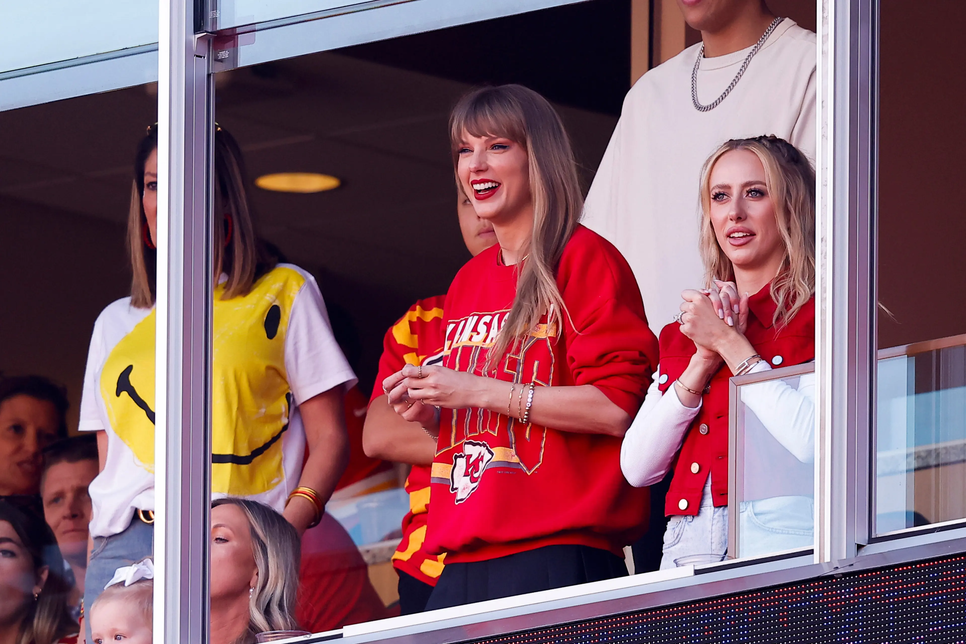 After playing Kansas City in July, Swift returned in October to support her boyfriend, Chiefs star Travis Kelce