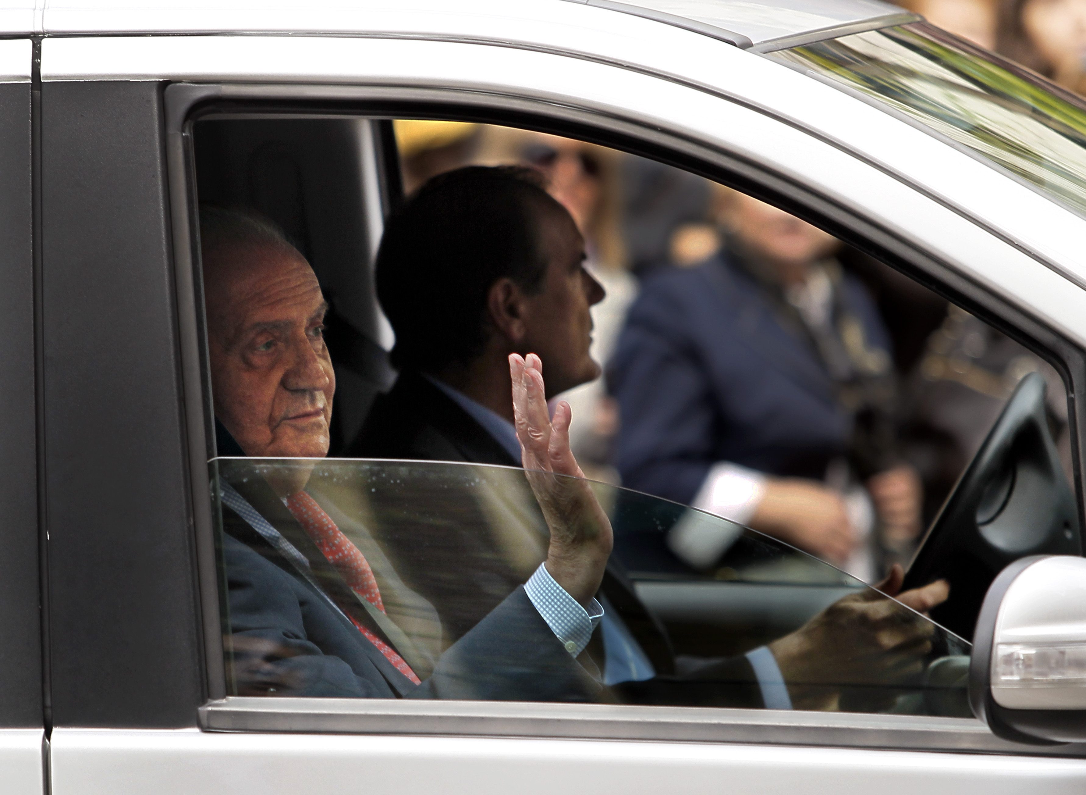 Spain's King Juan Carlos departs from San Jose hospital where he received medical treatment in Madrid on April 18, 2012.