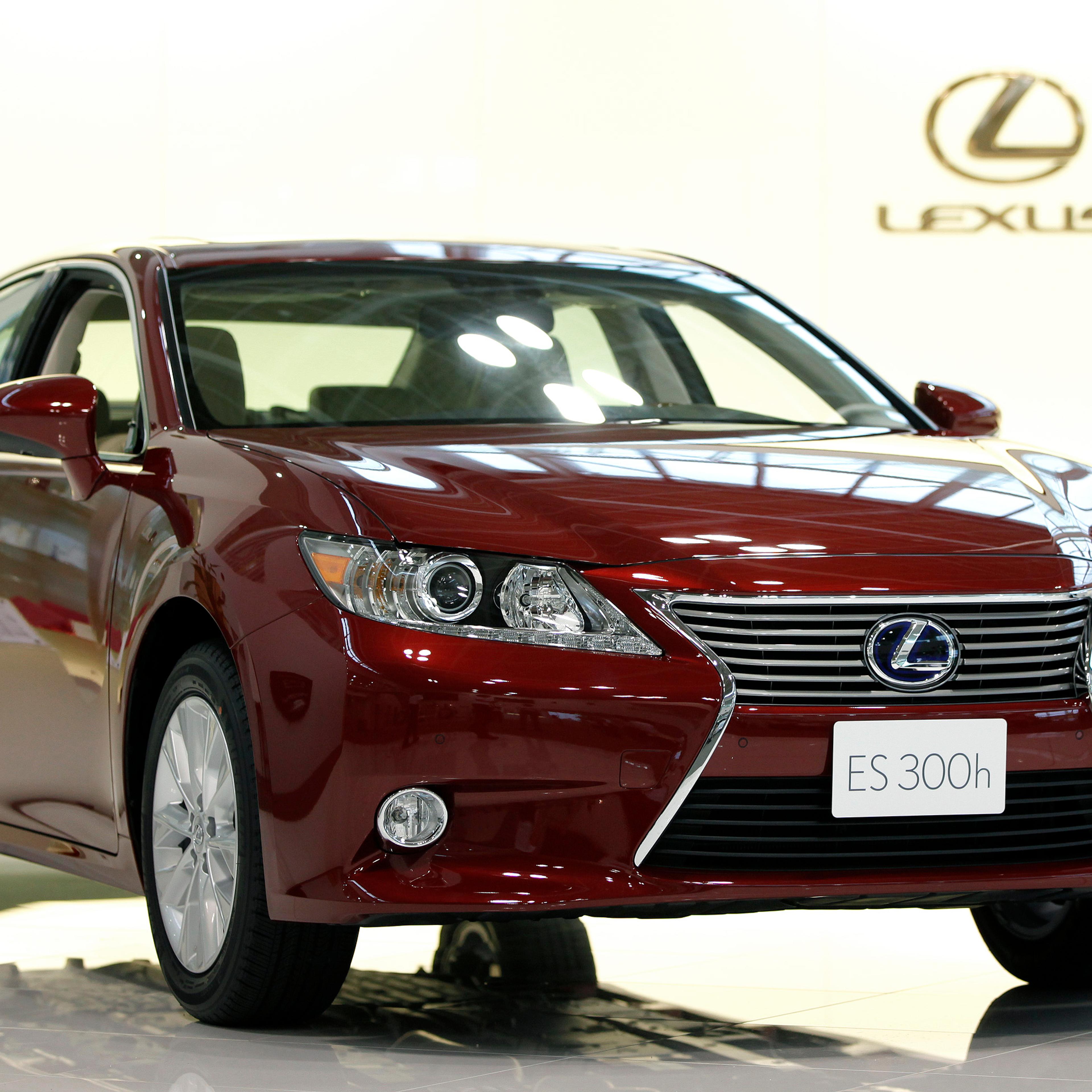 A Toyota Motor Corp. Lexus ES300h sedan is displayed in the visitor's center at Toyota Motor Kyushu Inc.'s Miyata plant in Miyawaka City, Fukuoka Prefecture, Japan, on Friday, July 6, 2012.