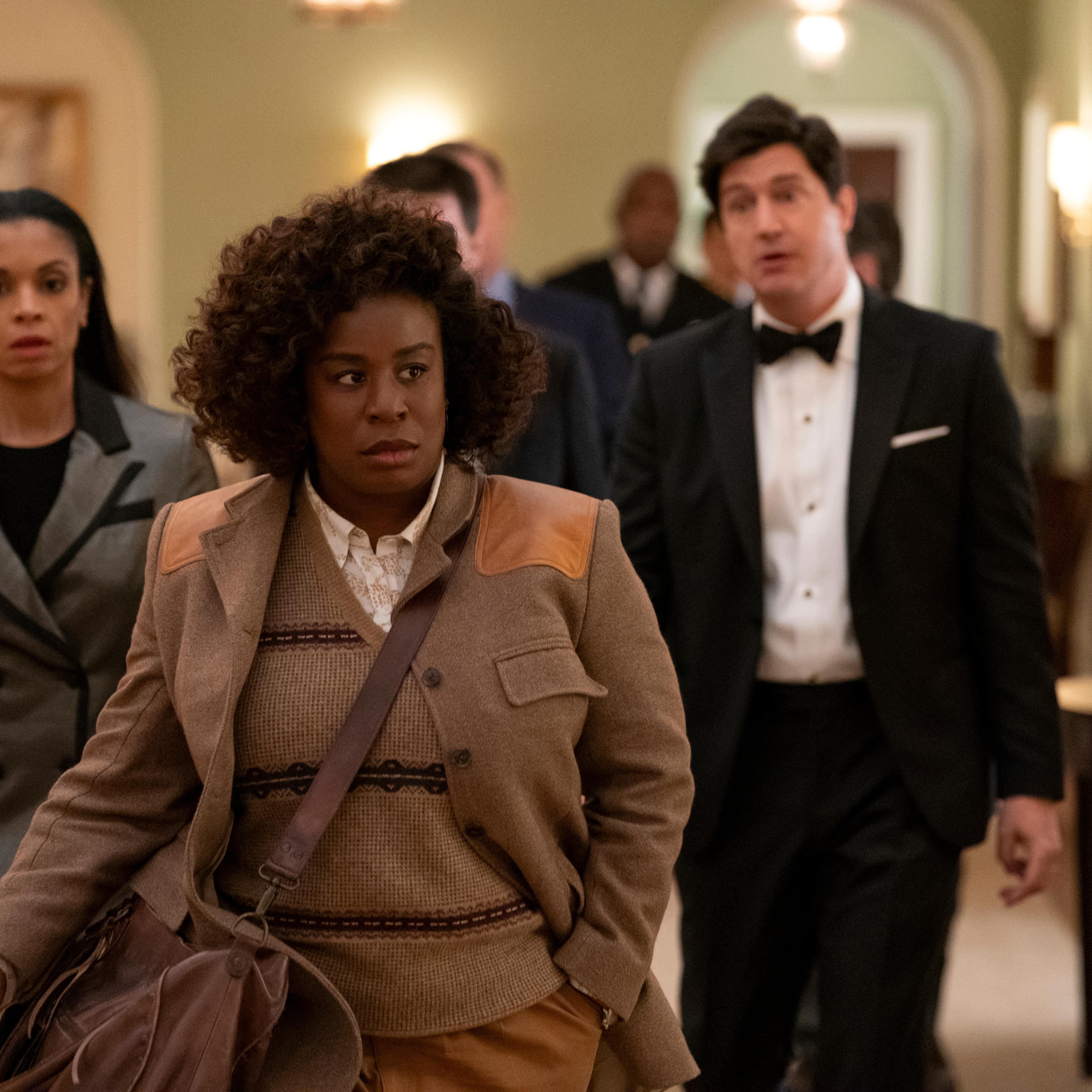 The Residence. (L to R) Susan Kelechi Watson as Jasmine Haney, Uzo Aduba as Cordelia Cupp, Ken Marino as Harry Hollinger in episode 101 of The Residence. Cr. Jessica Brooks/Netflix © 2024