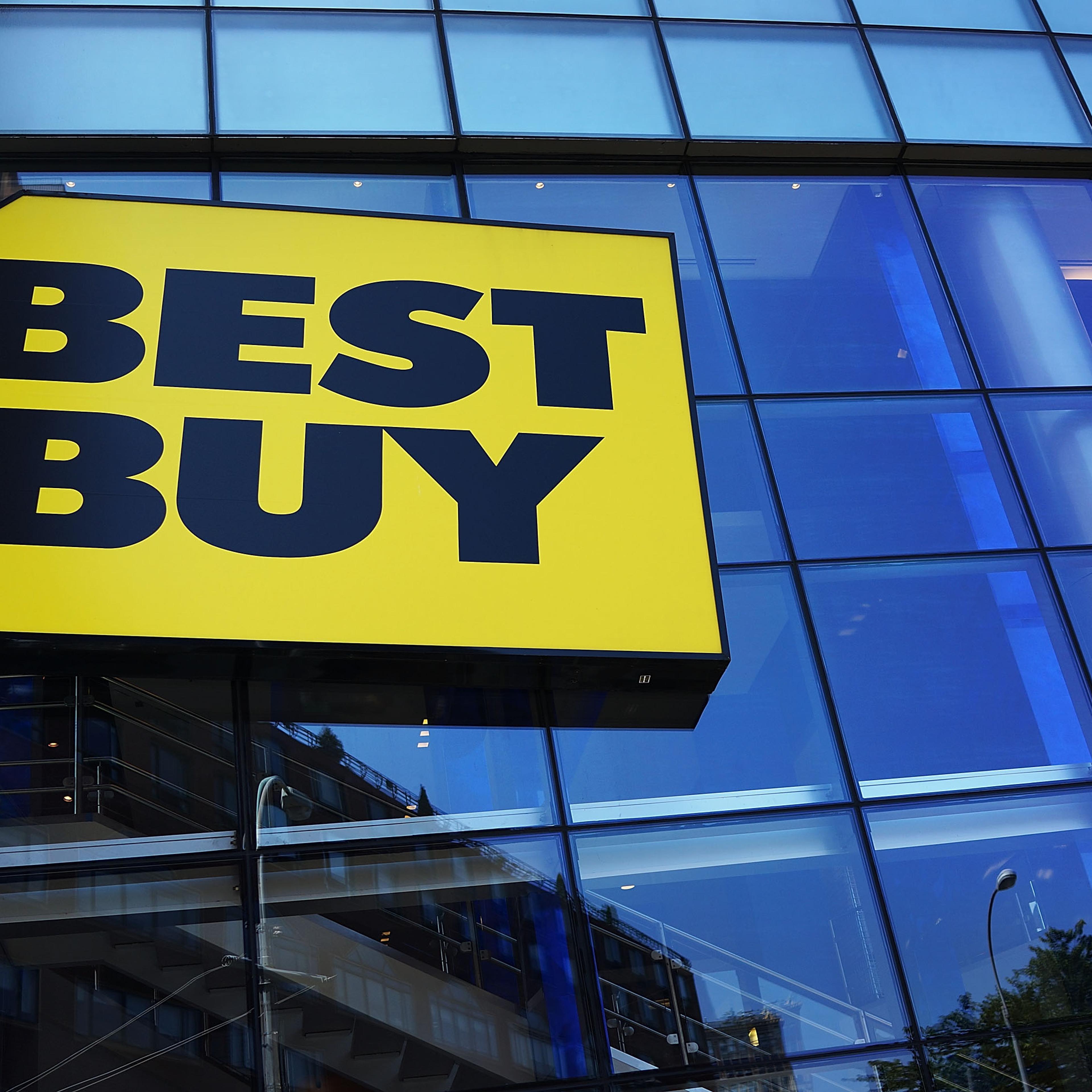 Best Buy Posts First Quarterly Profit In A Year