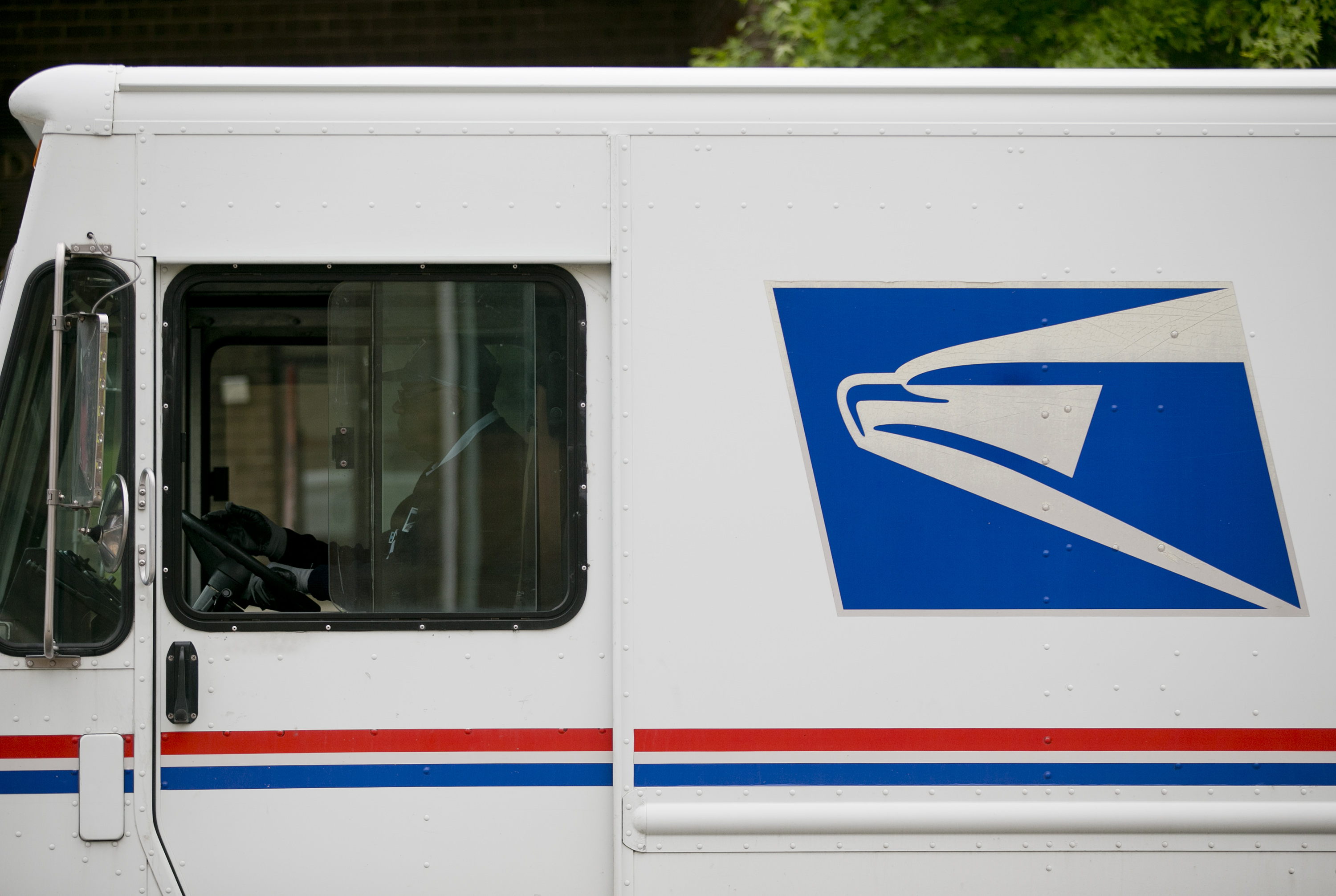 US Postal Service Mail Delivery Ahead Of Second-Quarter Results