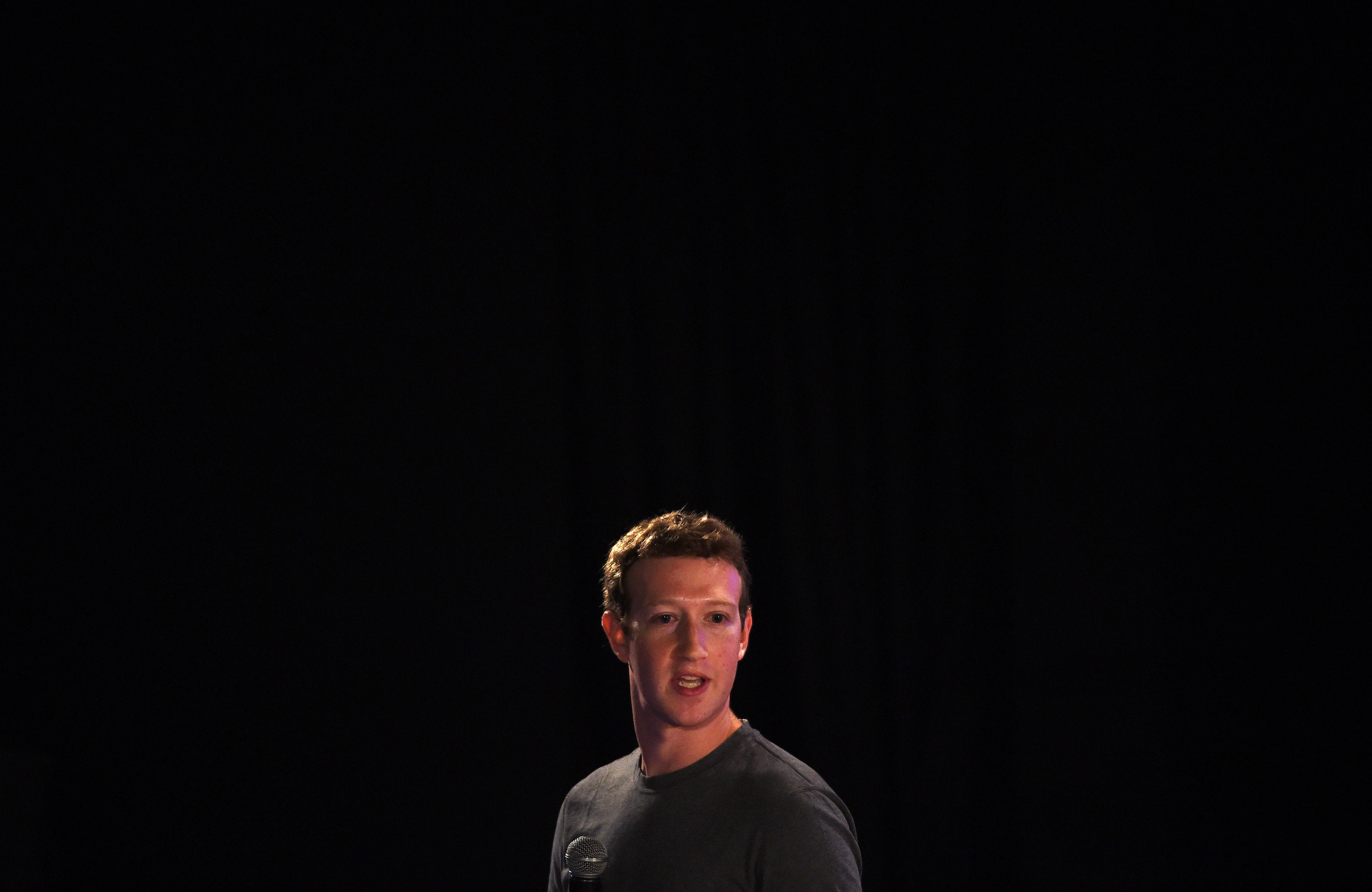 INDIA-INTERNET-FACEBOOK-COMPUTERS