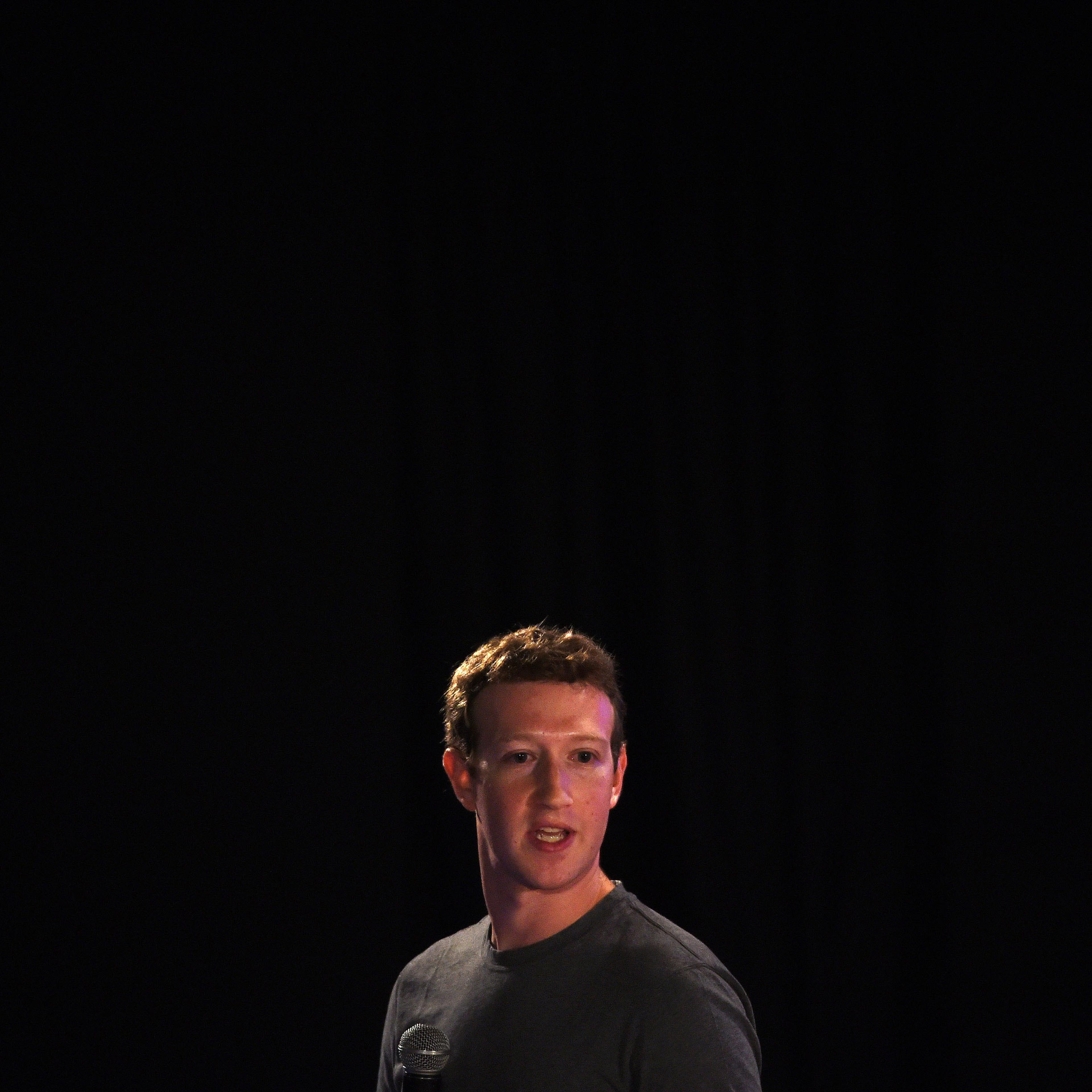 INDIA-INTERNET-FACEBOOK-COMPUTERS