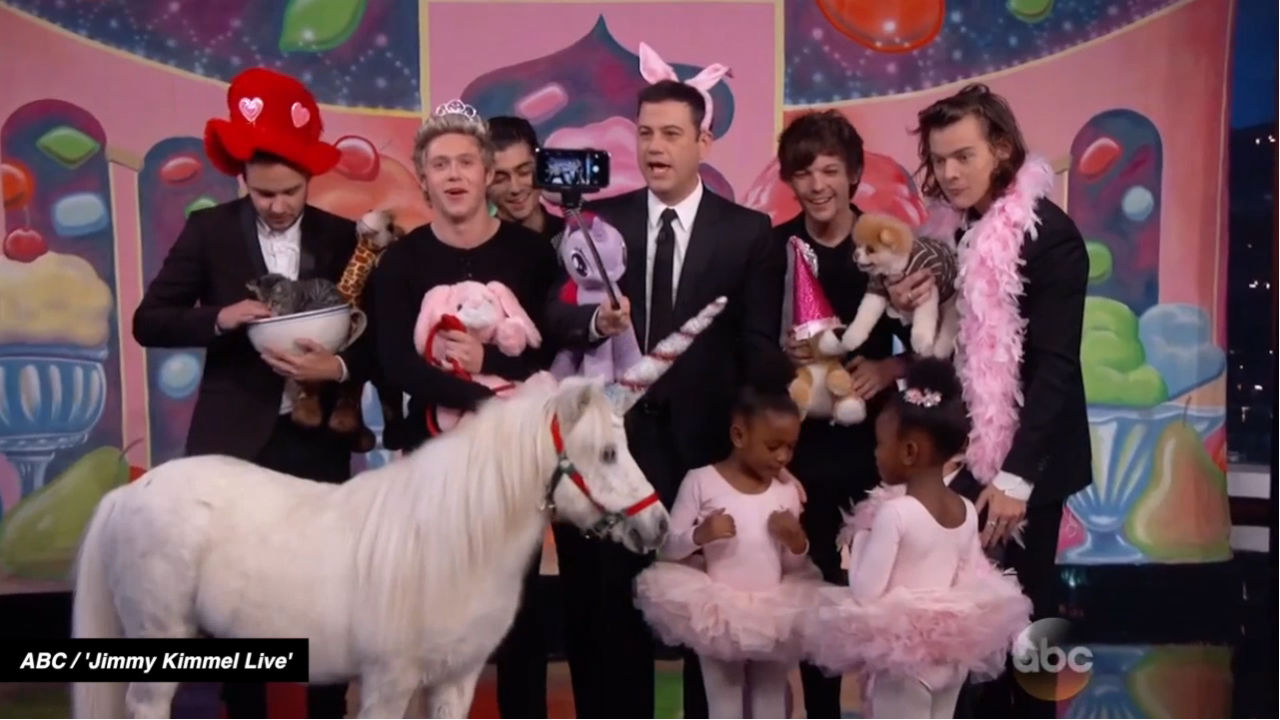 One Direction and Jimmy Kimmel take the 'cutest selfie ever'