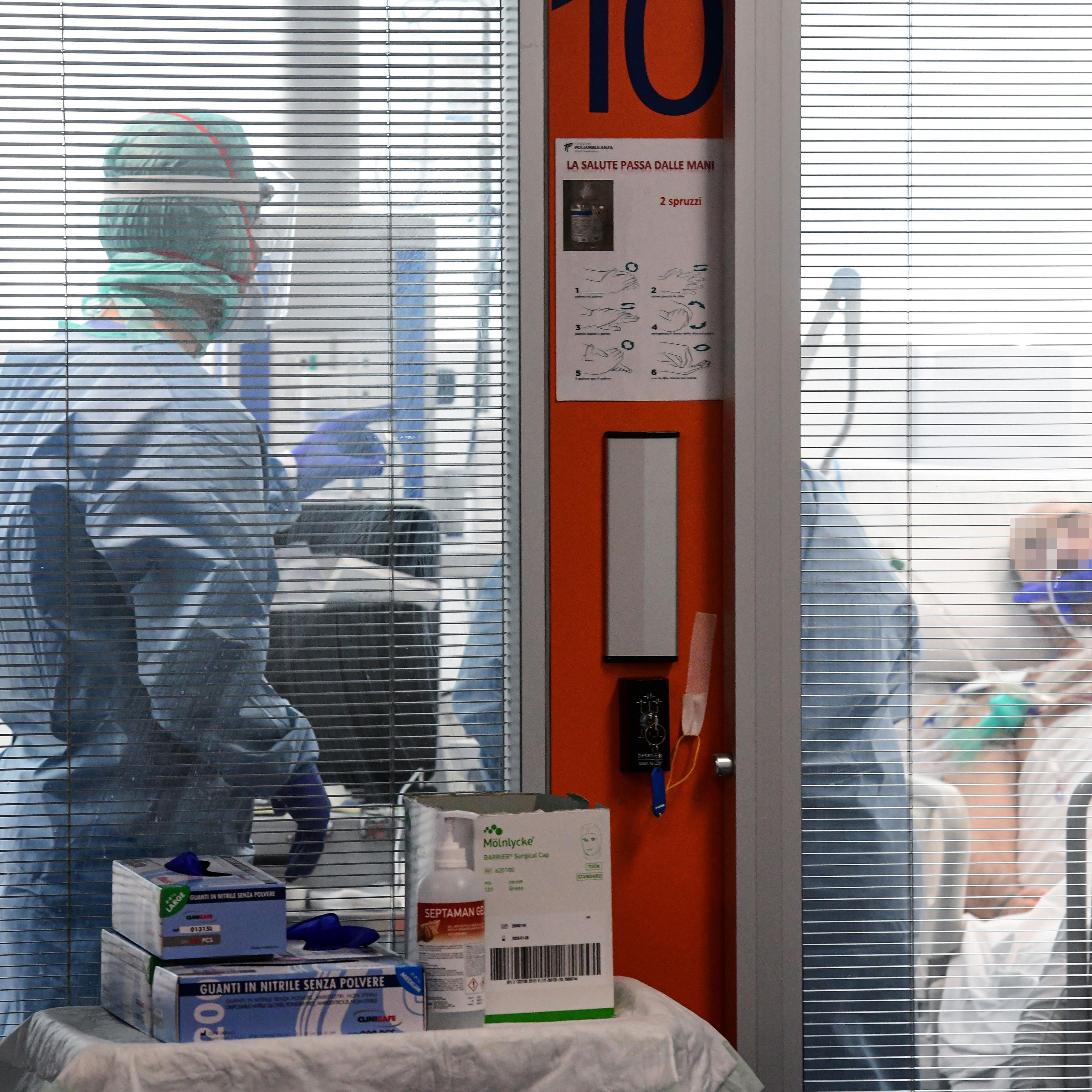 TOPSHOT-ITALY-HEALTH-VIRUS