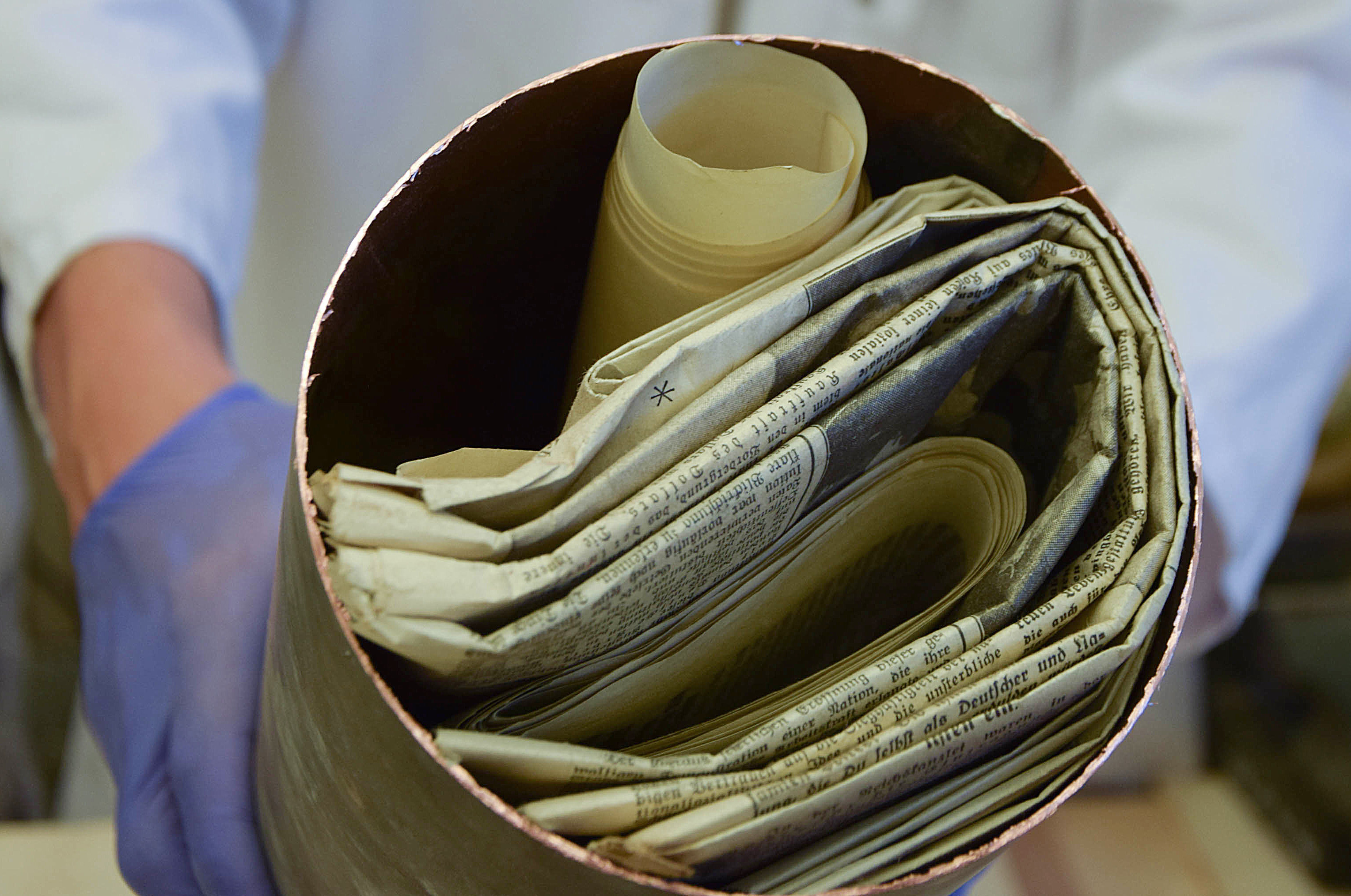 王様の牛乳、ERA.Time Capsule Nazi Time Capsule From 1930s Discovered in Poland