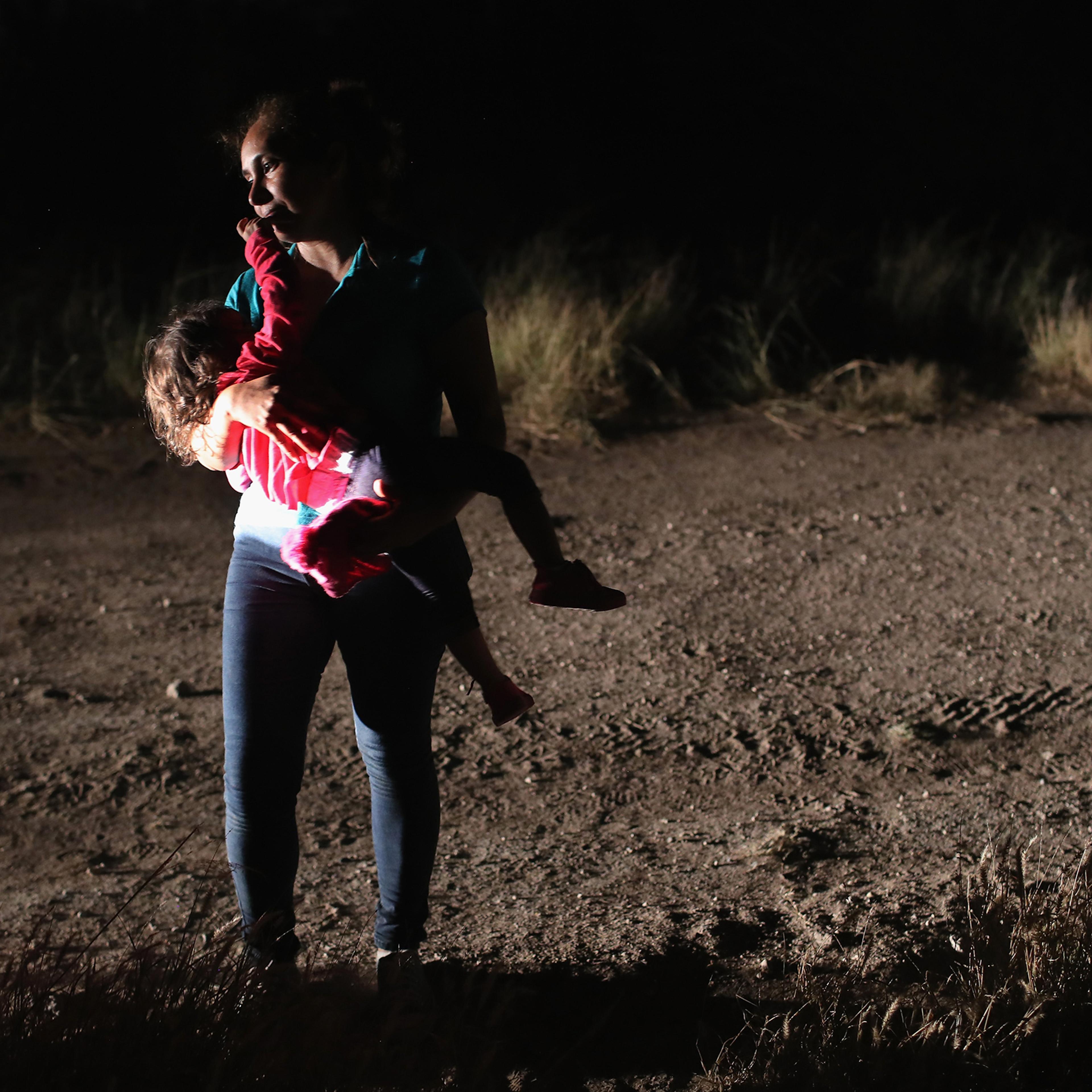 Immigration Mother Daughter Detained