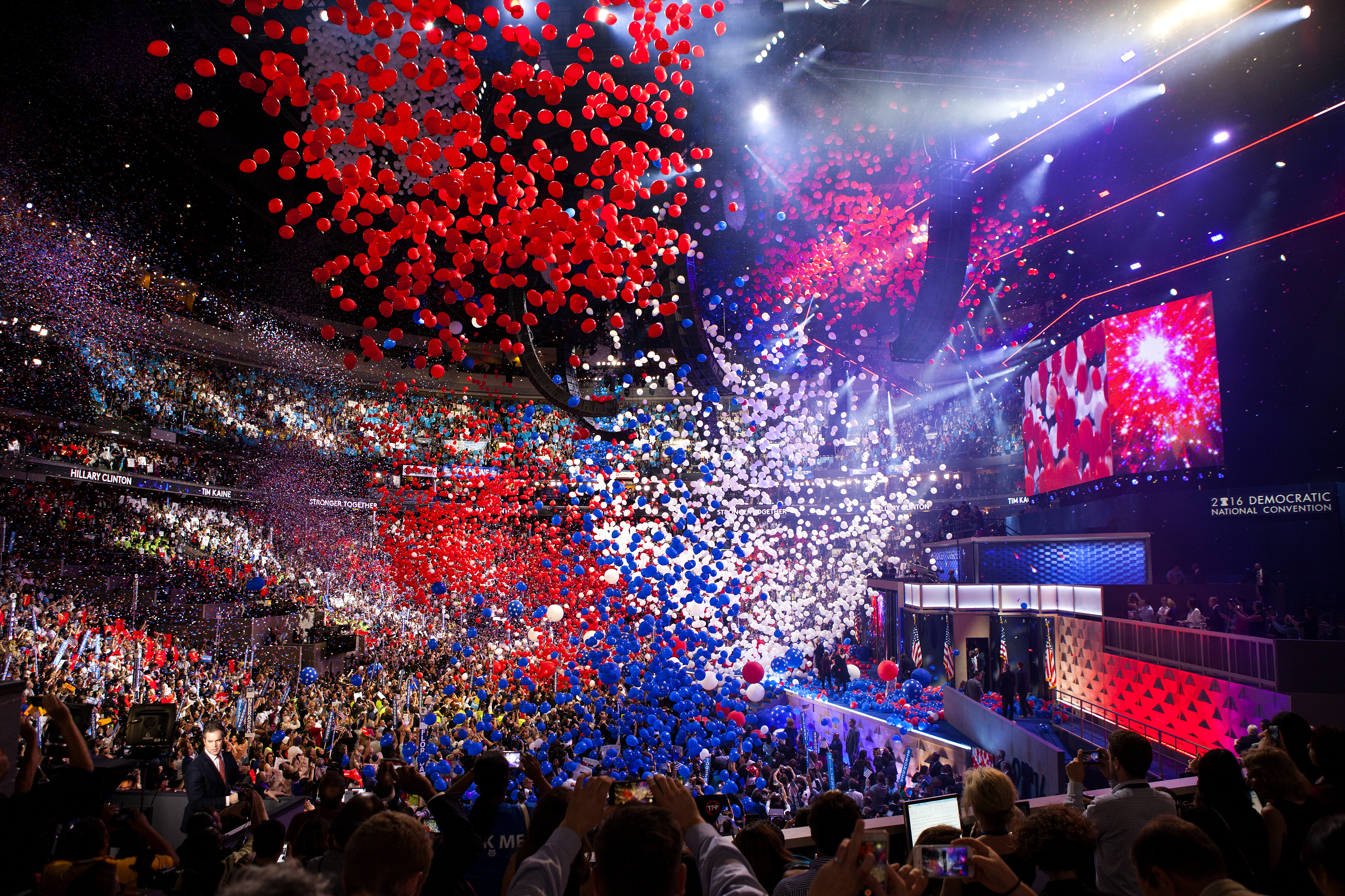 Balloons drop at the conclusion of the Democratic National Convention in Philadelphia on July 28, 2016.