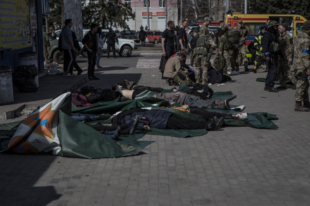 Over 30 killed, 100 hurt in Russian attack on Ukrainian railway station