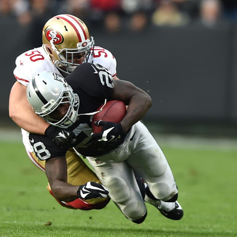 San Francisco 49ers v Oakland Raiders