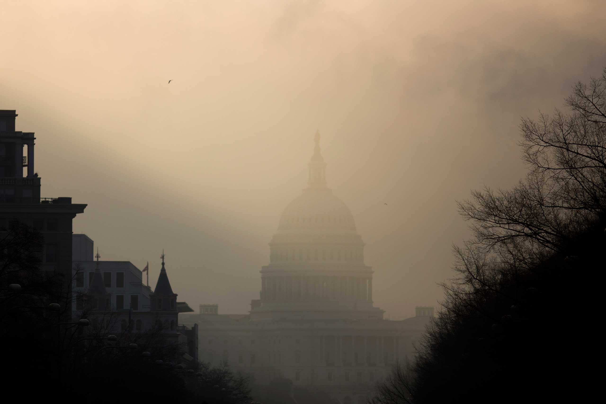 Commuter, Horse Race Breaks Said to Get Senate Panel Vote