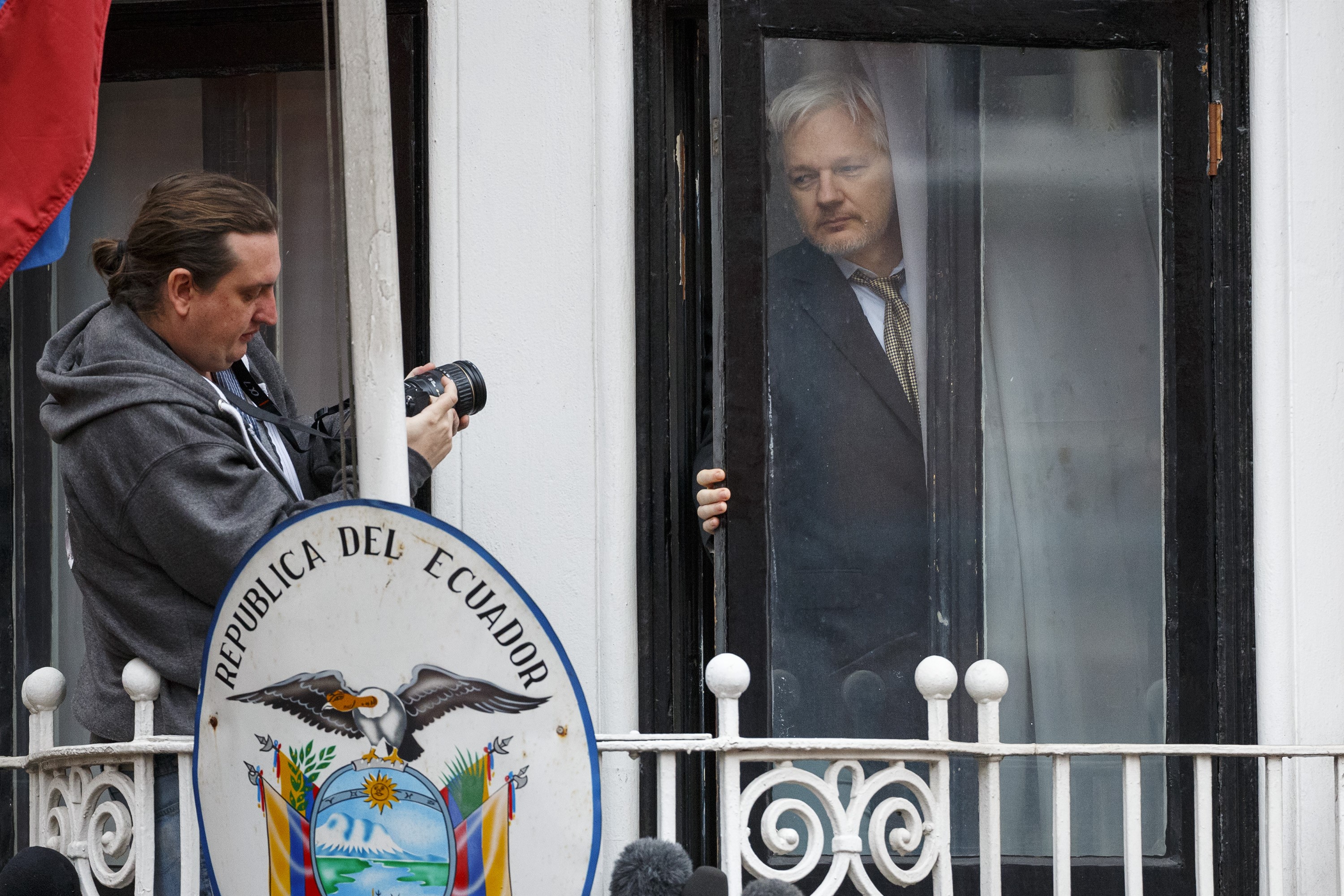 UN Panel rules that Wikileaks founder is arbitrarily detained