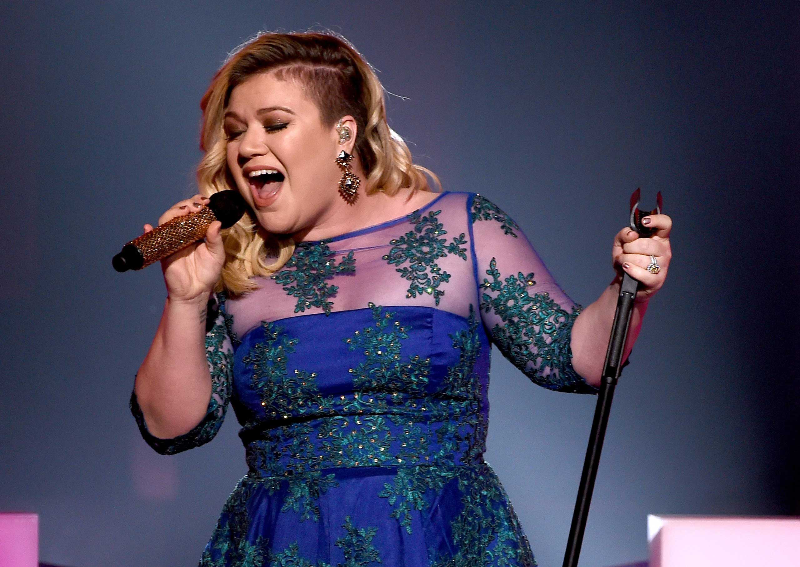 American Idol Canceled: Kelly Clarkson on Show's Falling Ratings