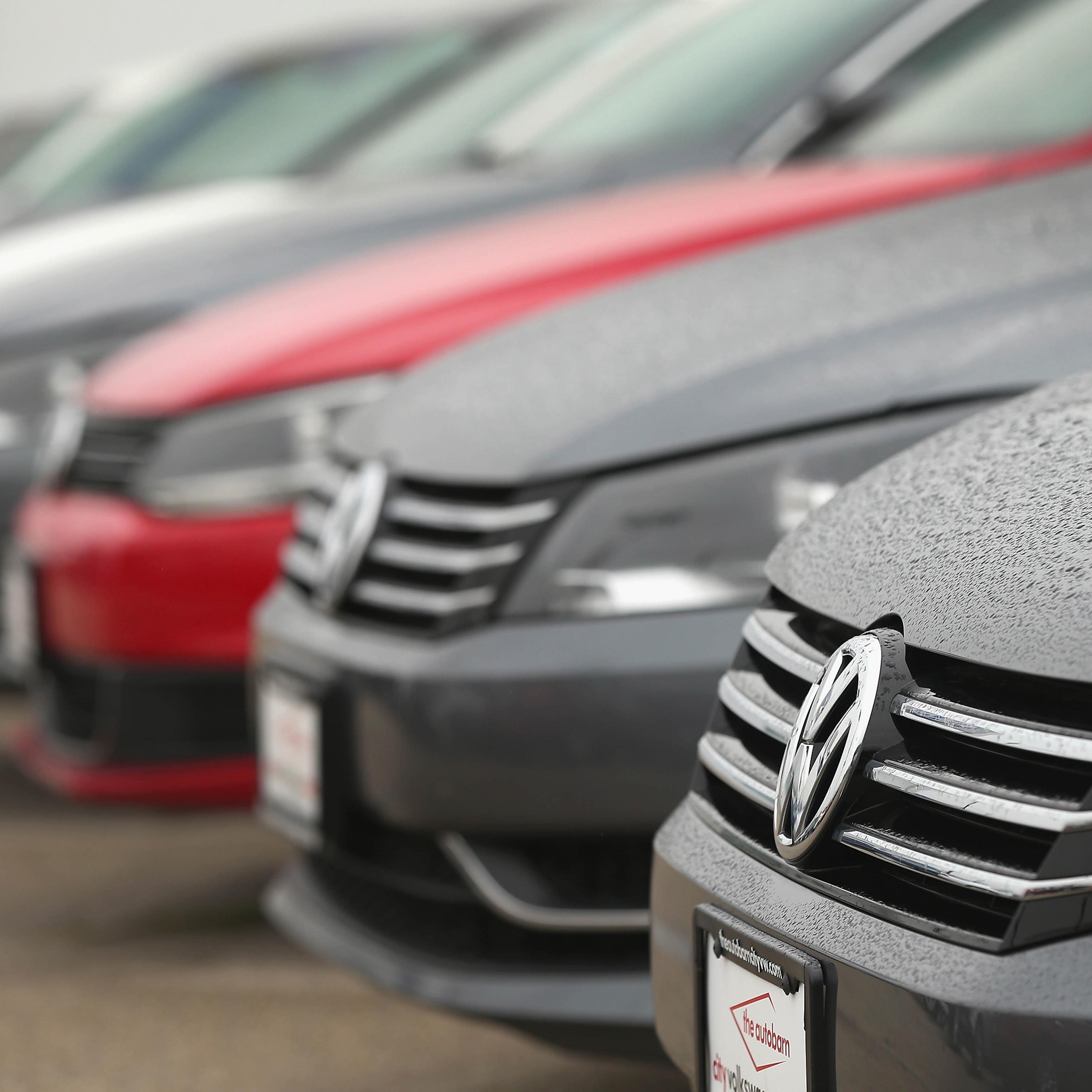U.S. Government Orders Volkswagen To Recall 500,000 Vehicles Over Emissions Software