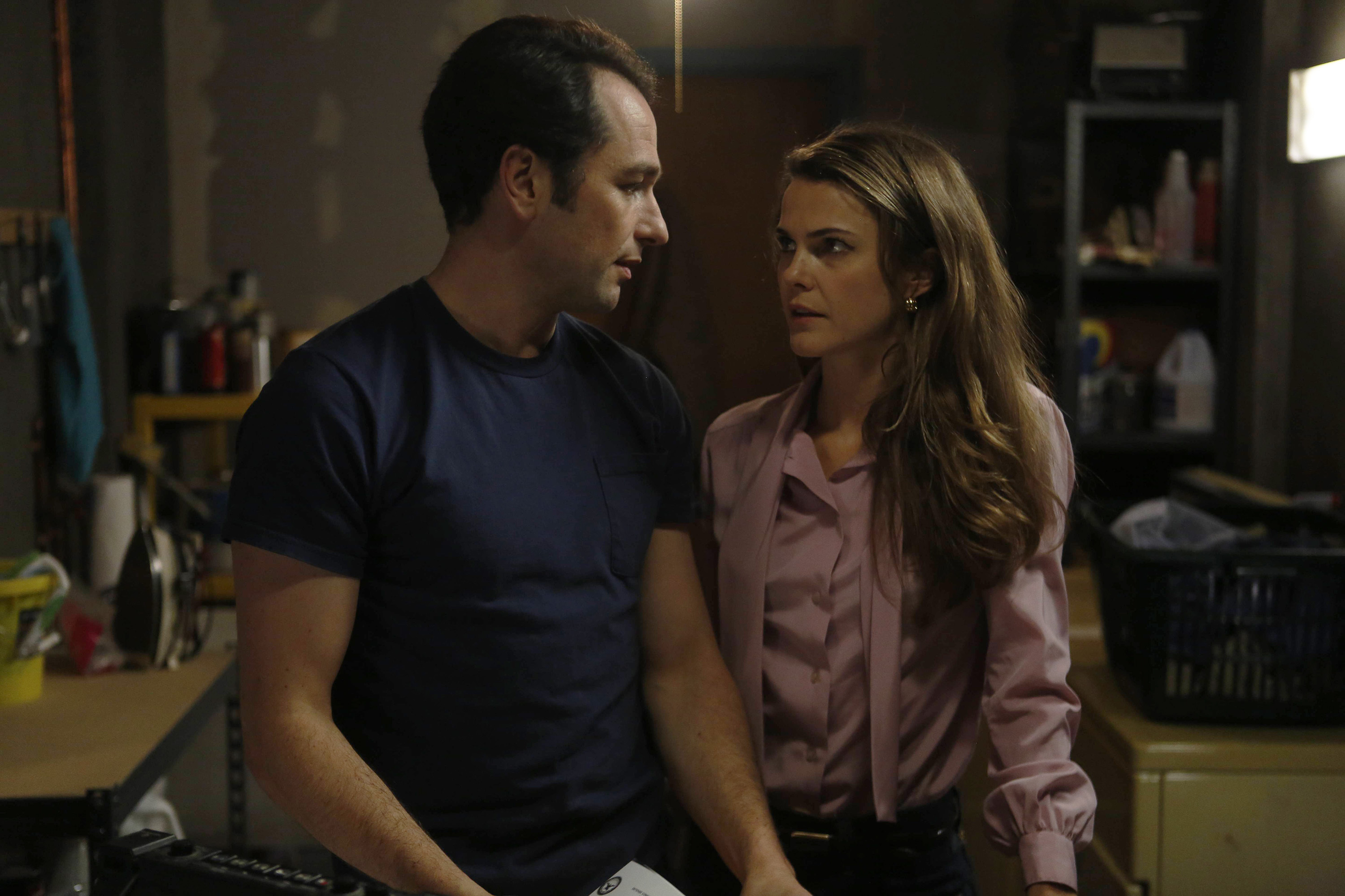 THE AMERICANS -- "Behind the Red Door" -- Episode 5 (Airs Wednesday, April 2, 10:00 PM e/p) -- Pictured: (L-R) Matthew Rhys as Philip Jennings, Keri Russell as Elizabeth Jennings -- CR: Craig Blankenhorn/FX