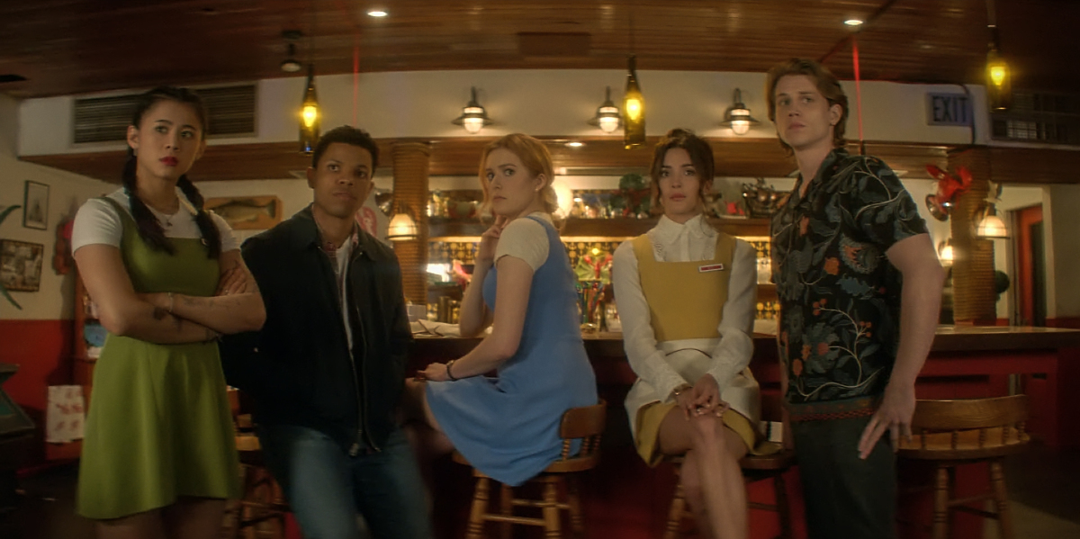 Nancy Drew -- "Pilot" -- Image Number: NCD101g_0004b.jpg -- Pictured (L-R): Leah Lewis as George, Tunji Kasim as Nick, Kennedy McMann as Nancy, Maddison Jaizani as Bess and Alex Saxon as Ace -- Photo: The CW -- © 2019 The CW Network, LLC. All Rights Rese