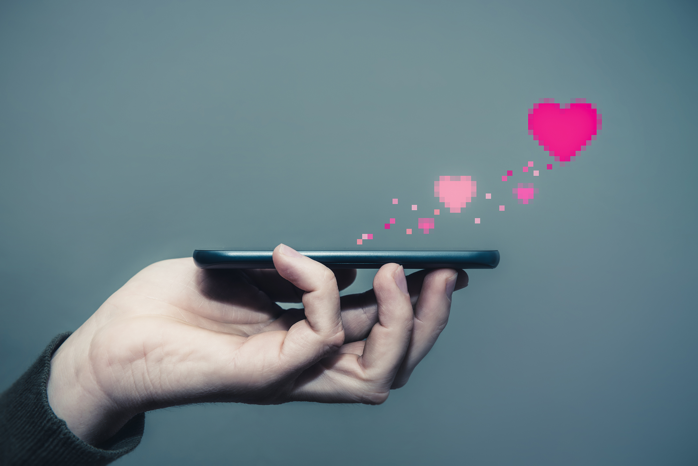 send love with mobile phone