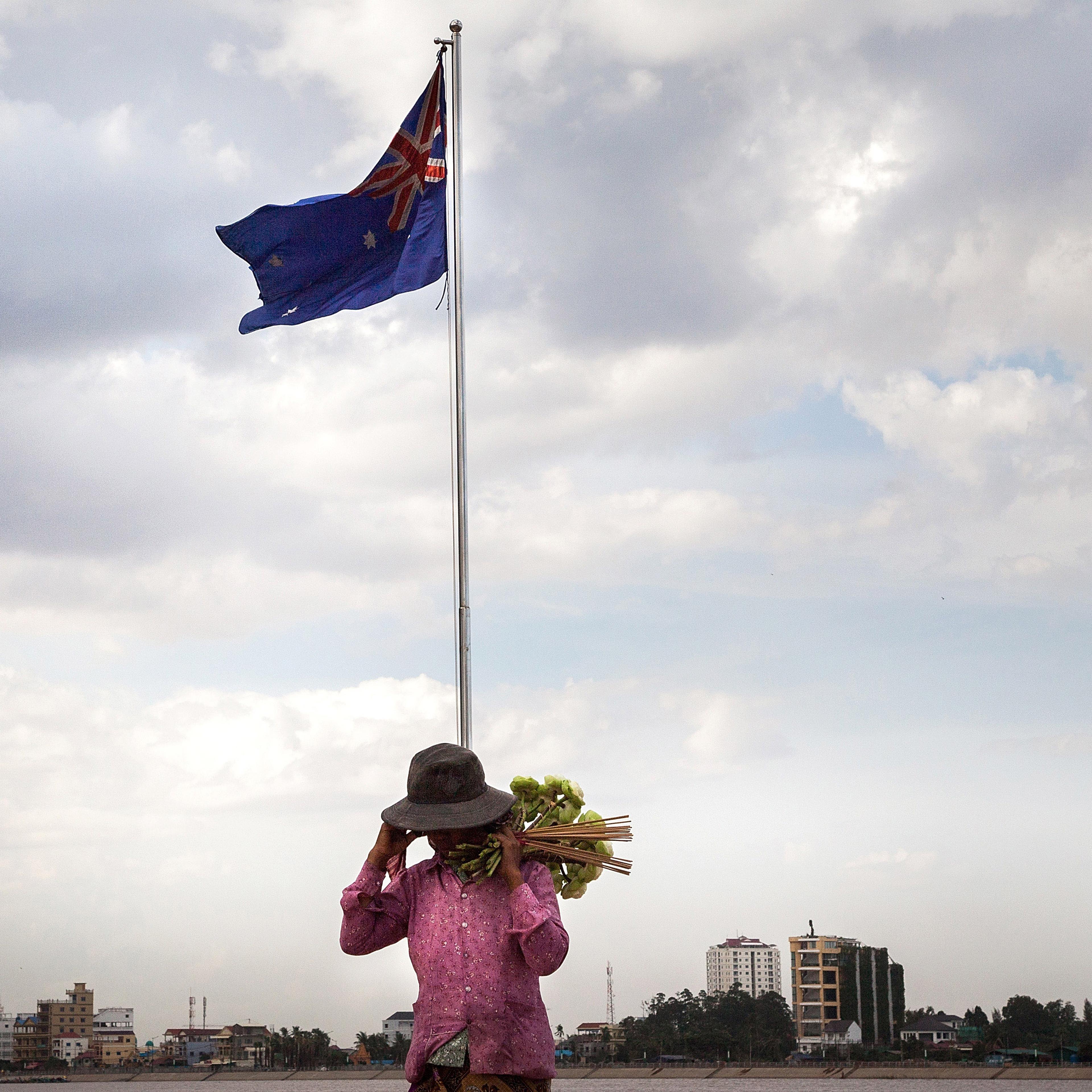 Australia Edges Closer To Cambodia Refugee Transfer Deal
