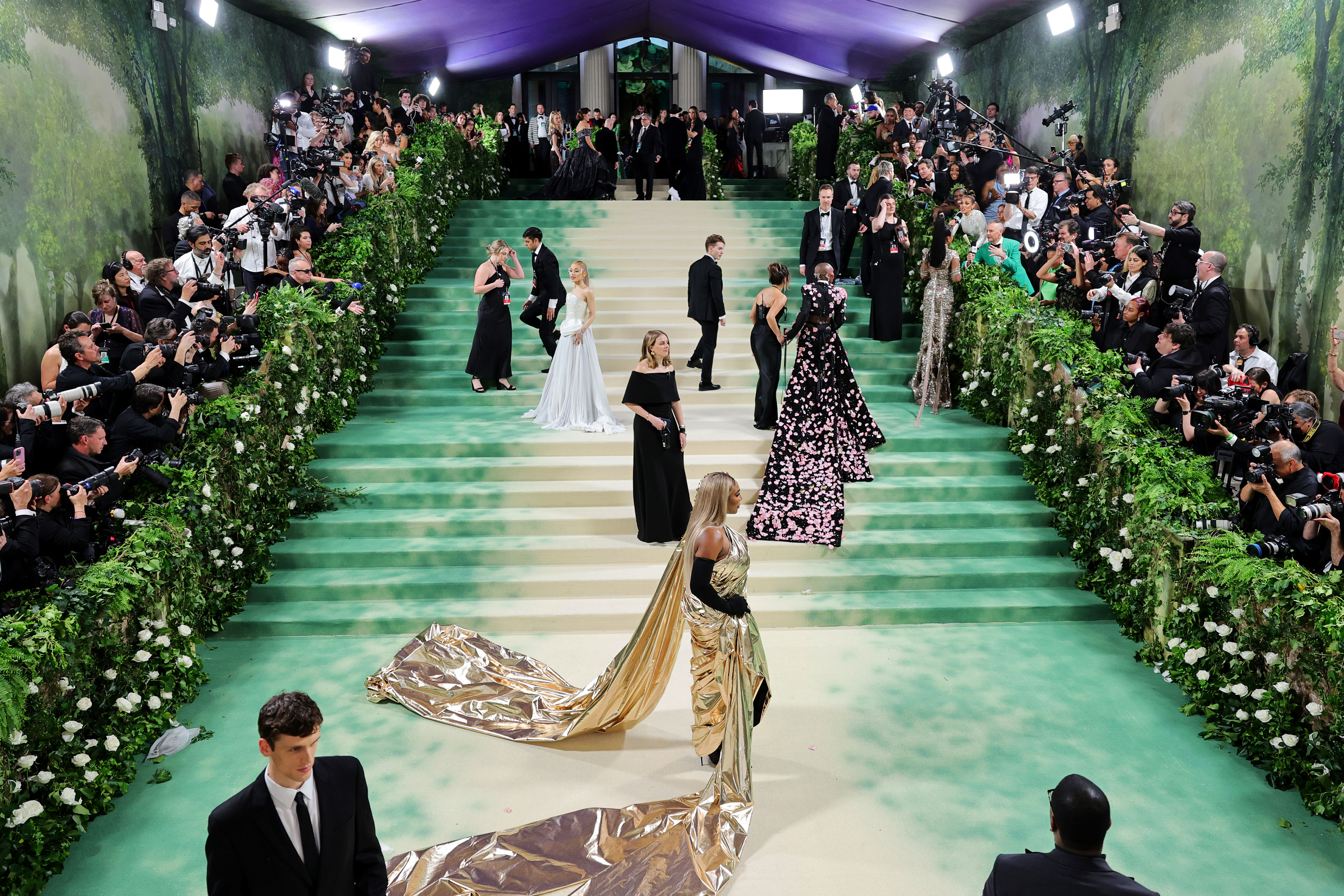 rihanna met gala 2024 green dress Sydney Sweeney Debuts a Black Bob and Cinderella Dress at the 2024 Met Gala