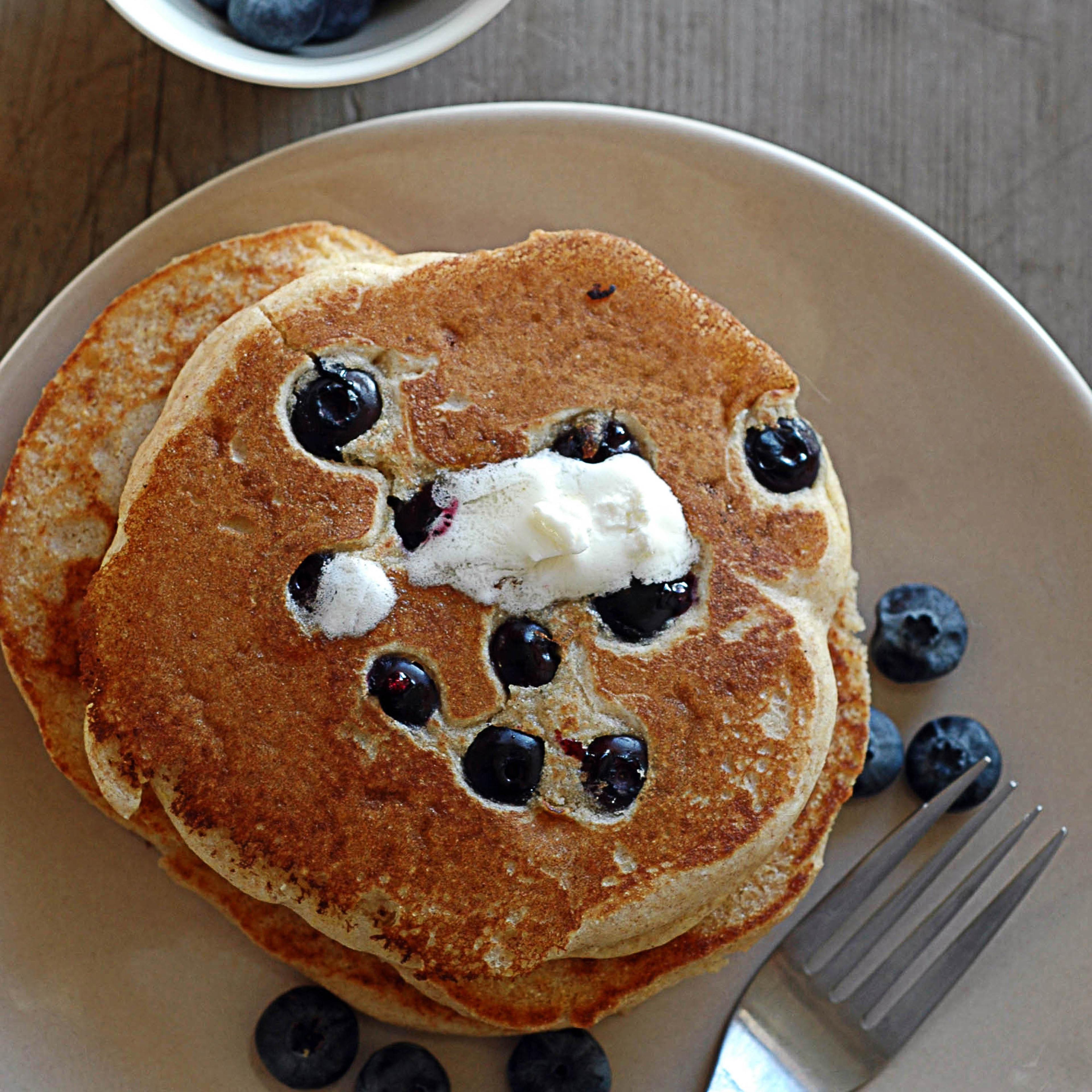 blueberry oat pancakes