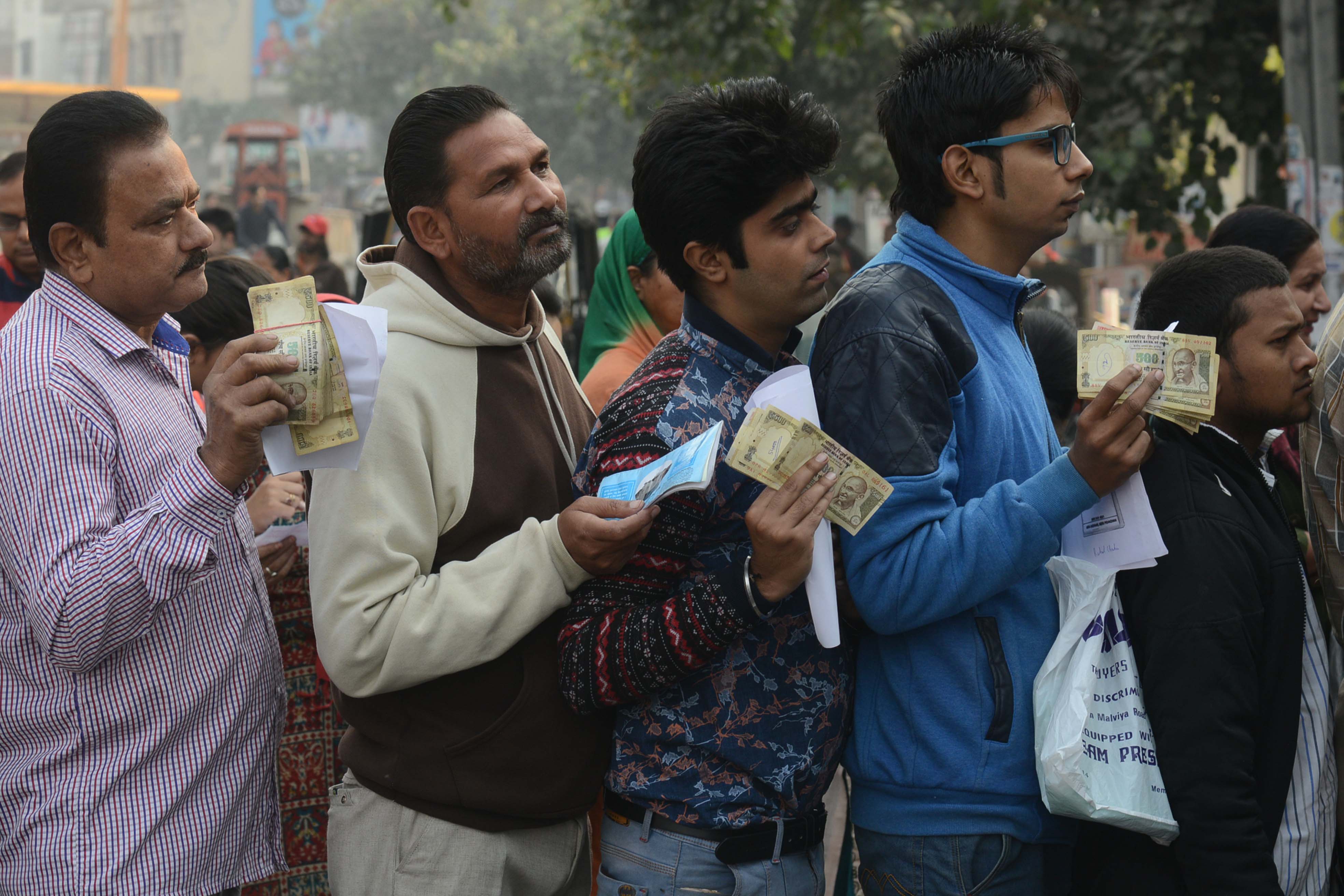 INDIA-ECONOMY-CURRENCY