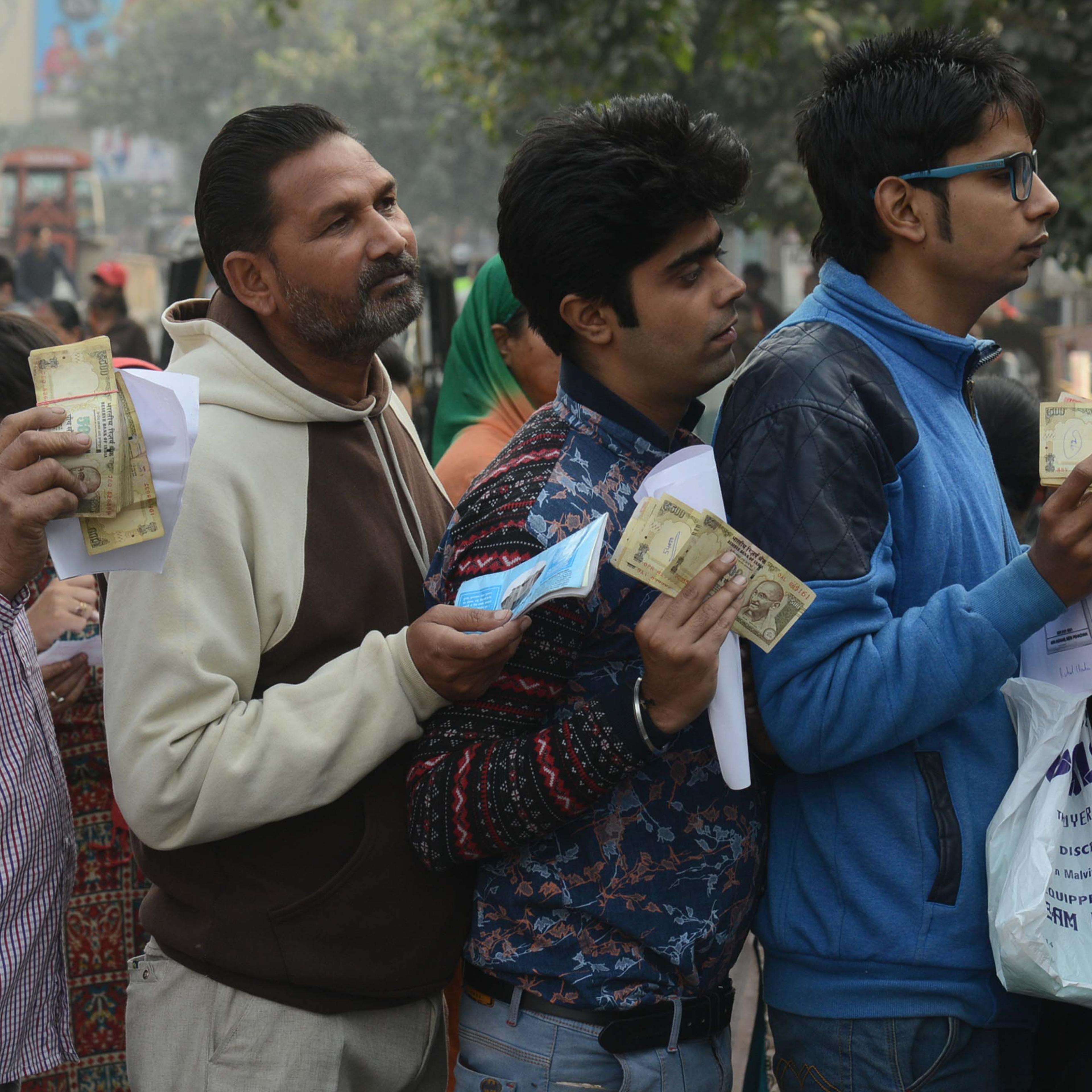 INDIA-ECONOMY-CURRENCY