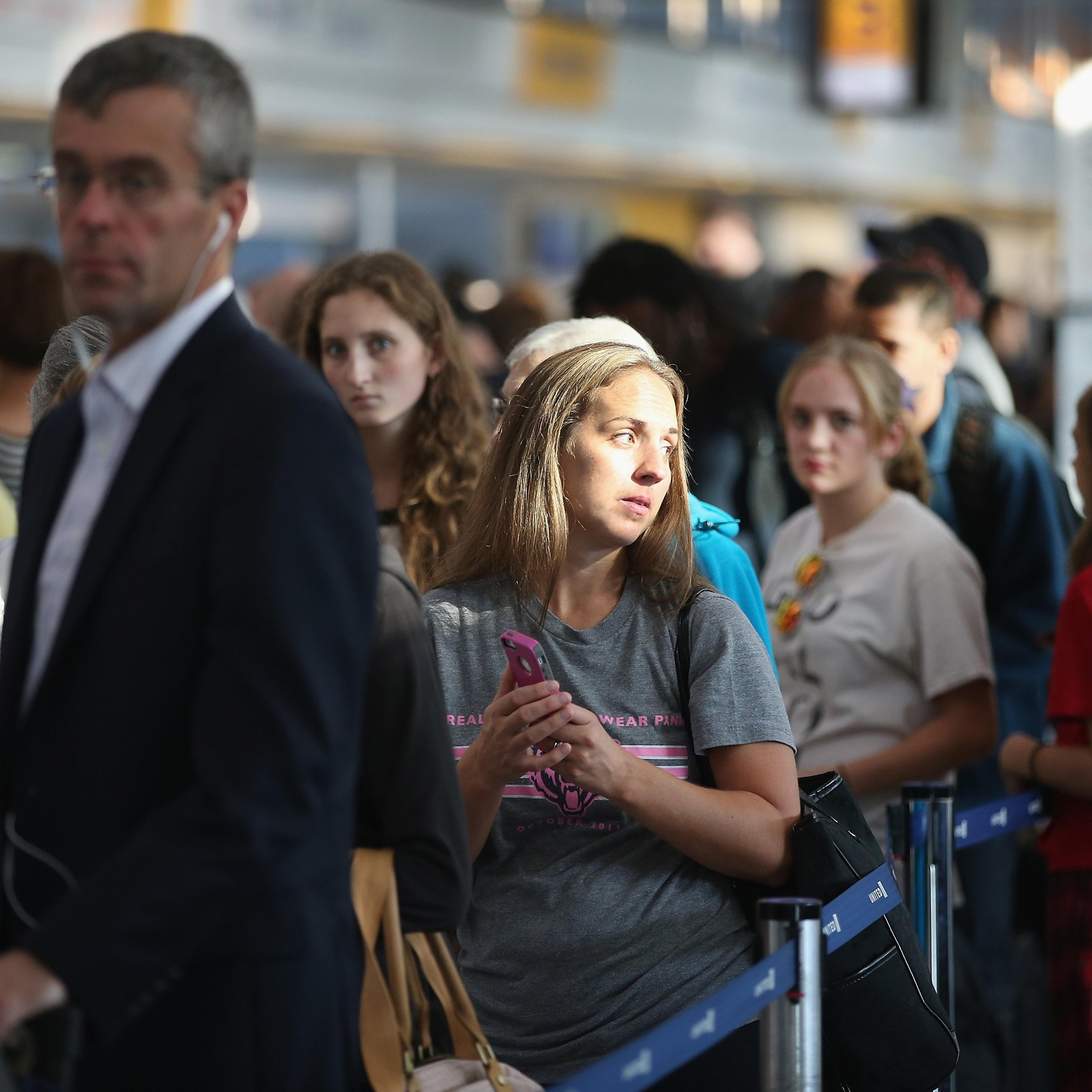 Chicago's O'Hare Airport Snarled In Ground Stops After Fire At FAA Building